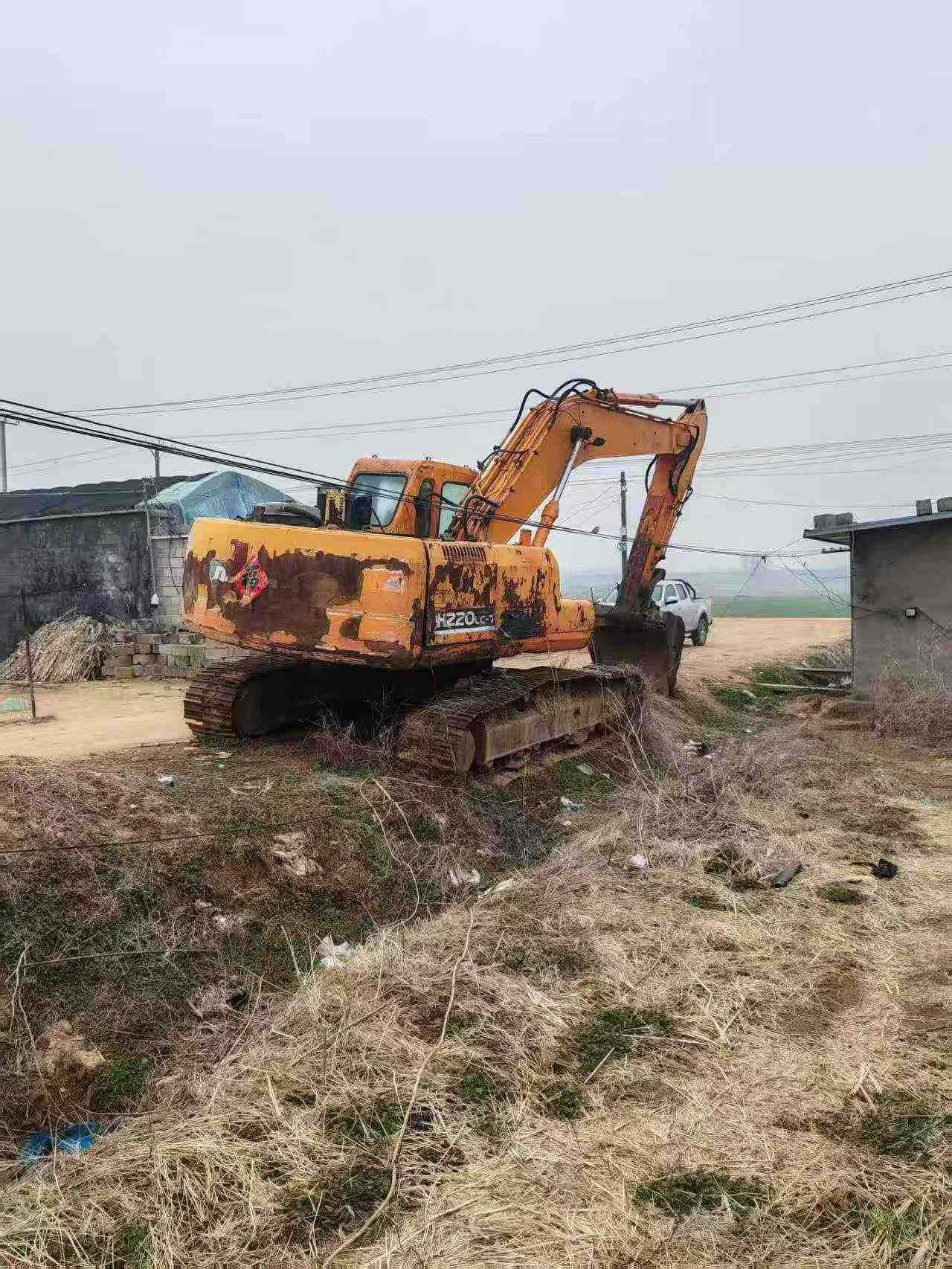 Buy Doosan DH220-7 Used Excavator / 8