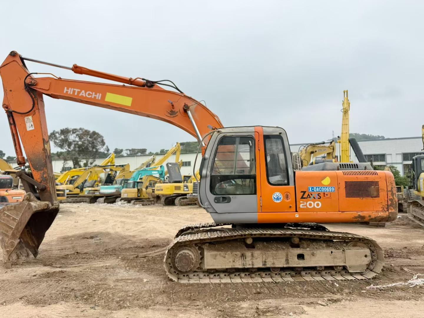 Buy Hitachi ZX200-6 Used Excavator / 2