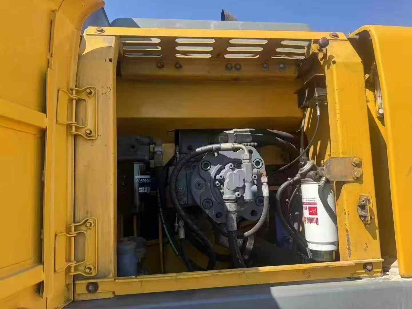 Buy XCMG XE215DA Used Excavator / 4