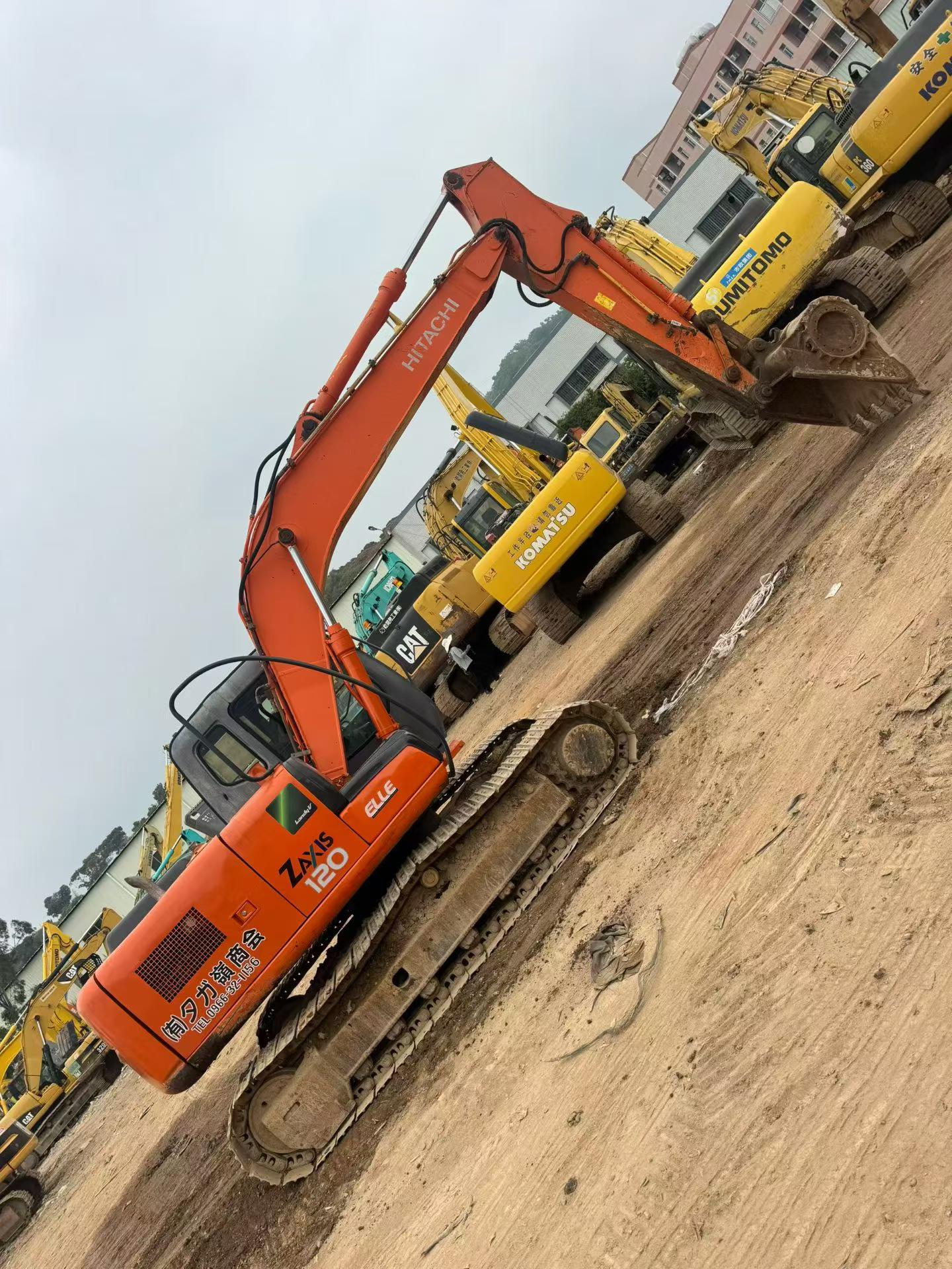 Buy Hitachi EX120-6 Used Excavator / 2