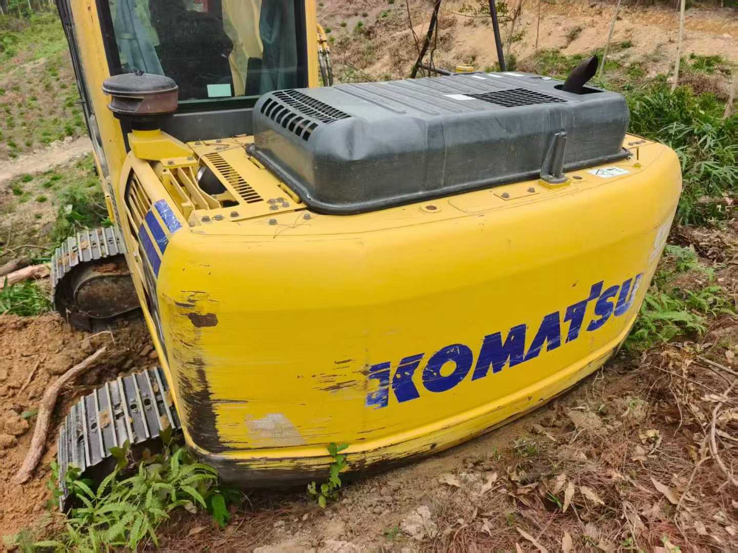 Buy Komatsu PC130-8 Used Excavator / 4