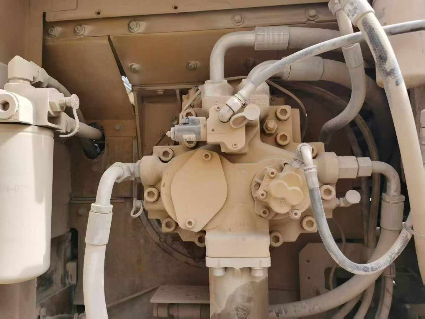 Buy Caterpillar 340D2L Used Excavator / 8