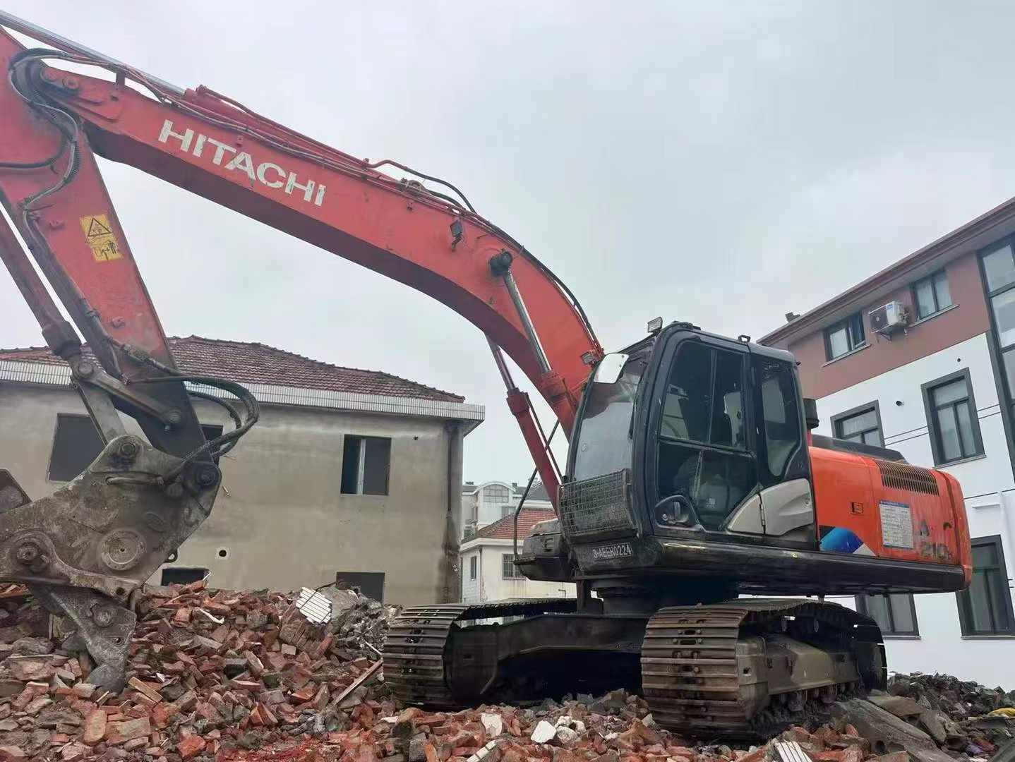 Buy Hitachi EX210-5 Used Excavator / 3