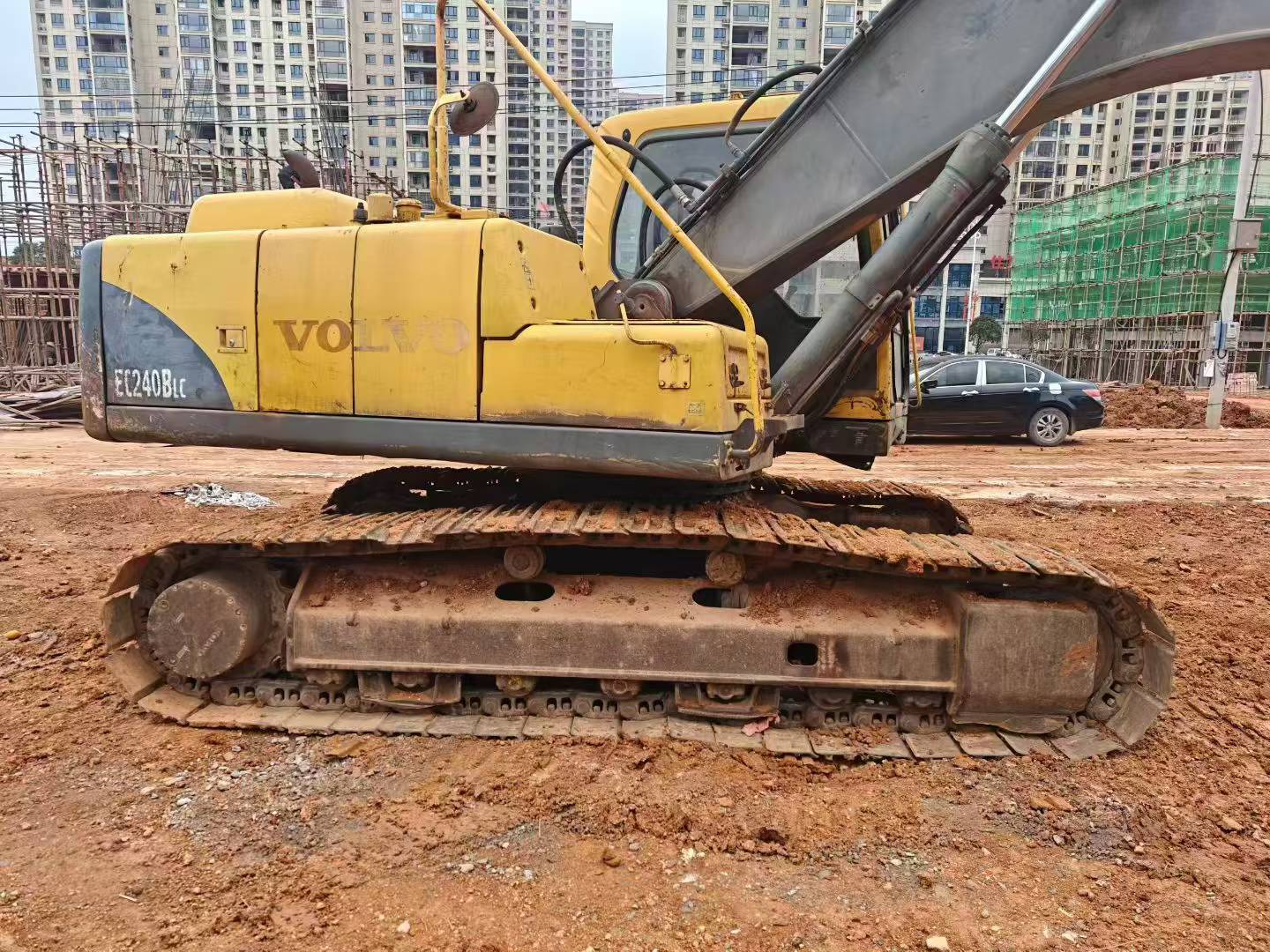 Buy Volvo EC210B Used Excavator / 3