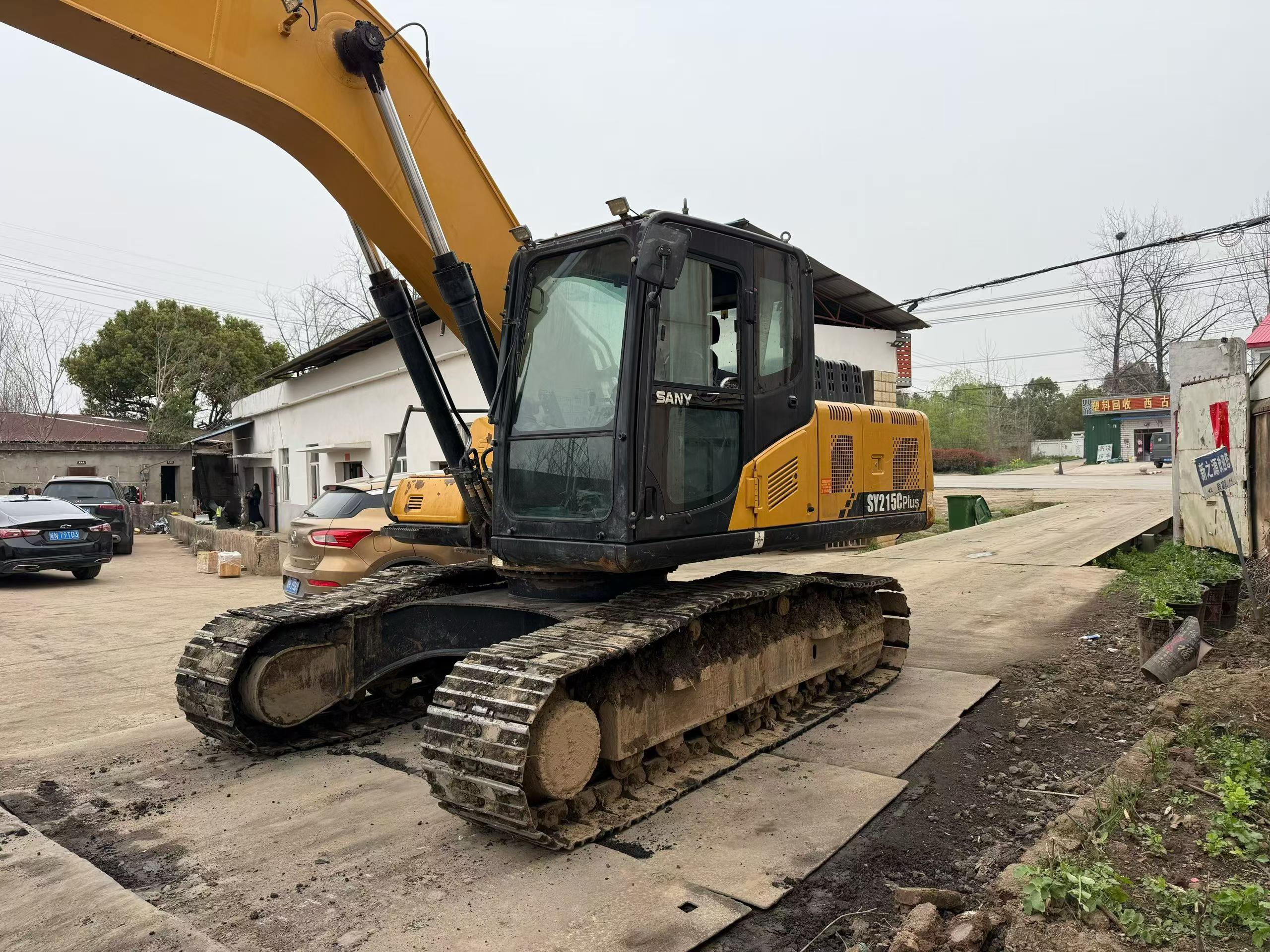 Buy Sany SY200C Used Excavator / 9