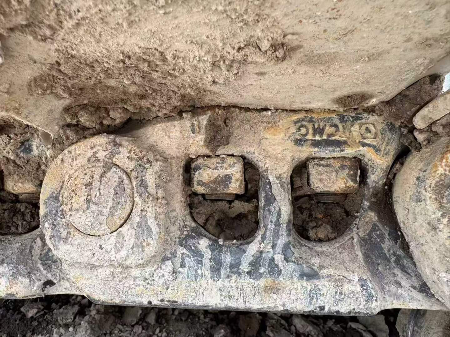 Buy XCMG XE600DK Used Excavator / 5