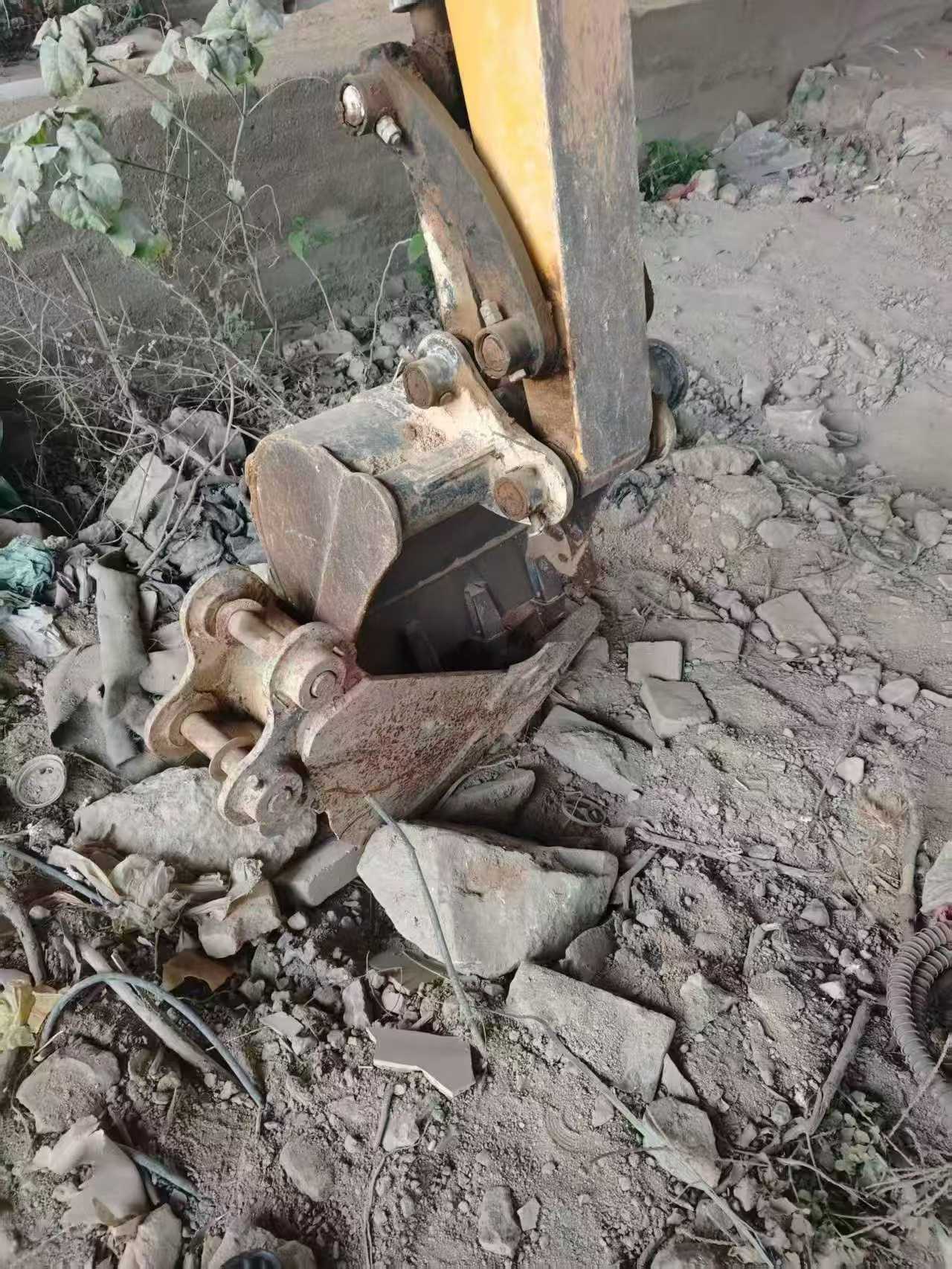 Buy Sany SY26U Used Excavator / 4