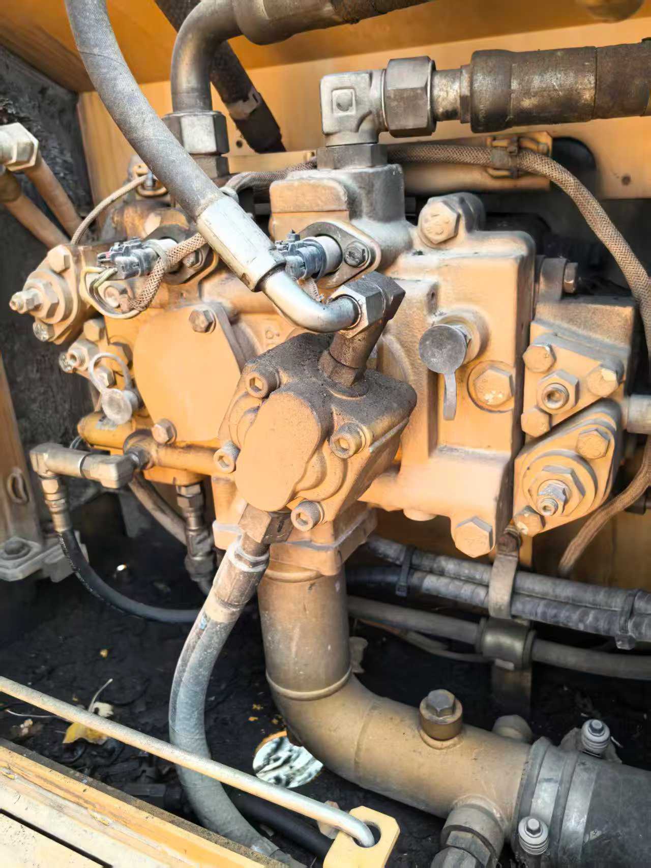 Buy Caterpillar M318 Used Excavator / 3