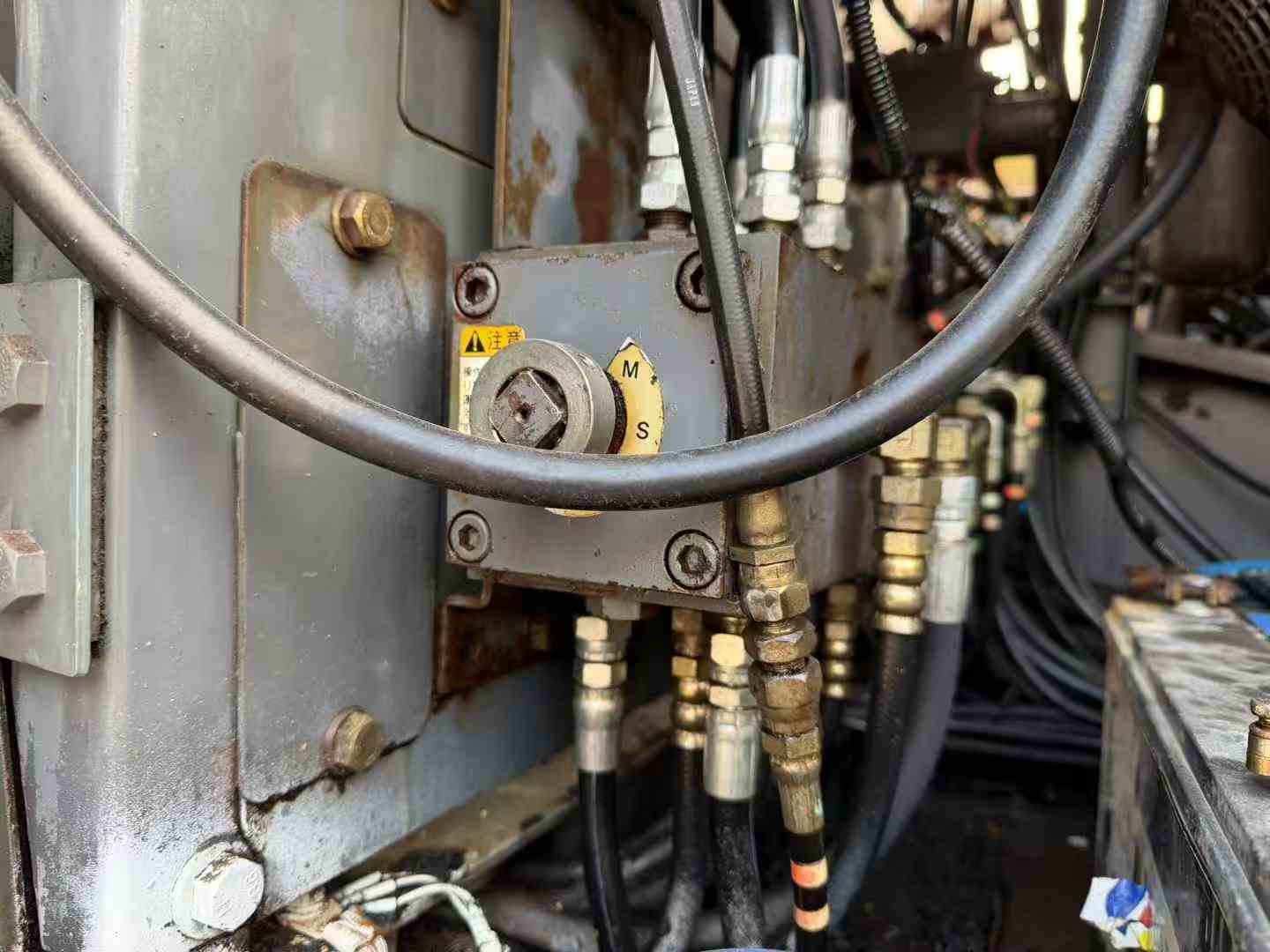 Buy Sumitomo SH200A2 Used Excavator / 3