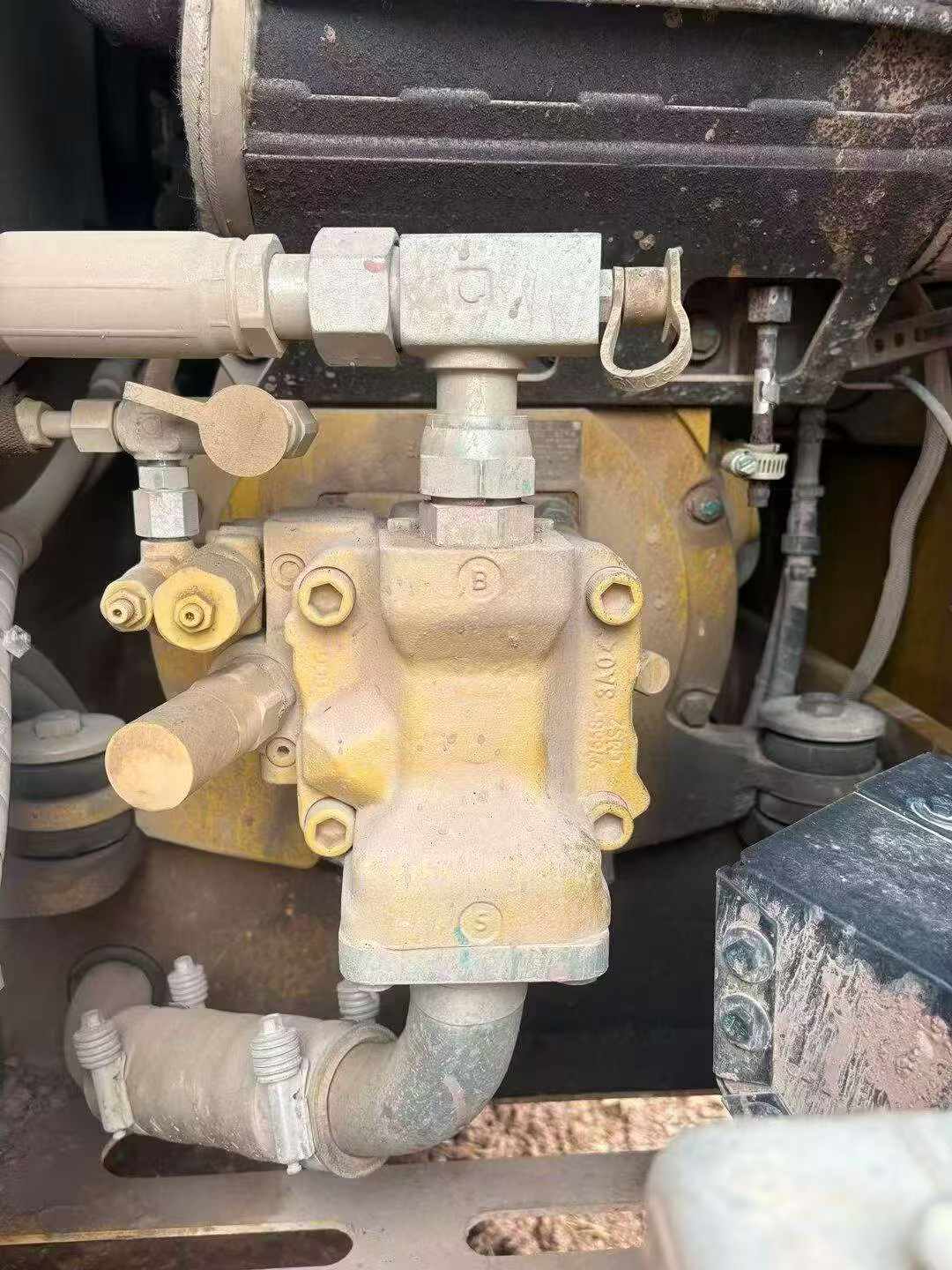 Buy Caterpillar 307B Used Excavator / 4