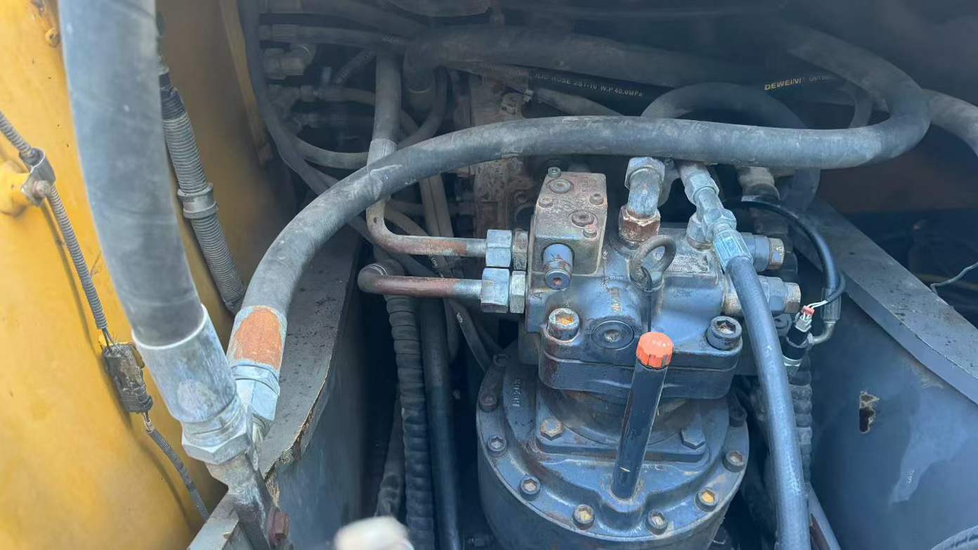 Buy XCMG XE215CA Used Excavator / 6