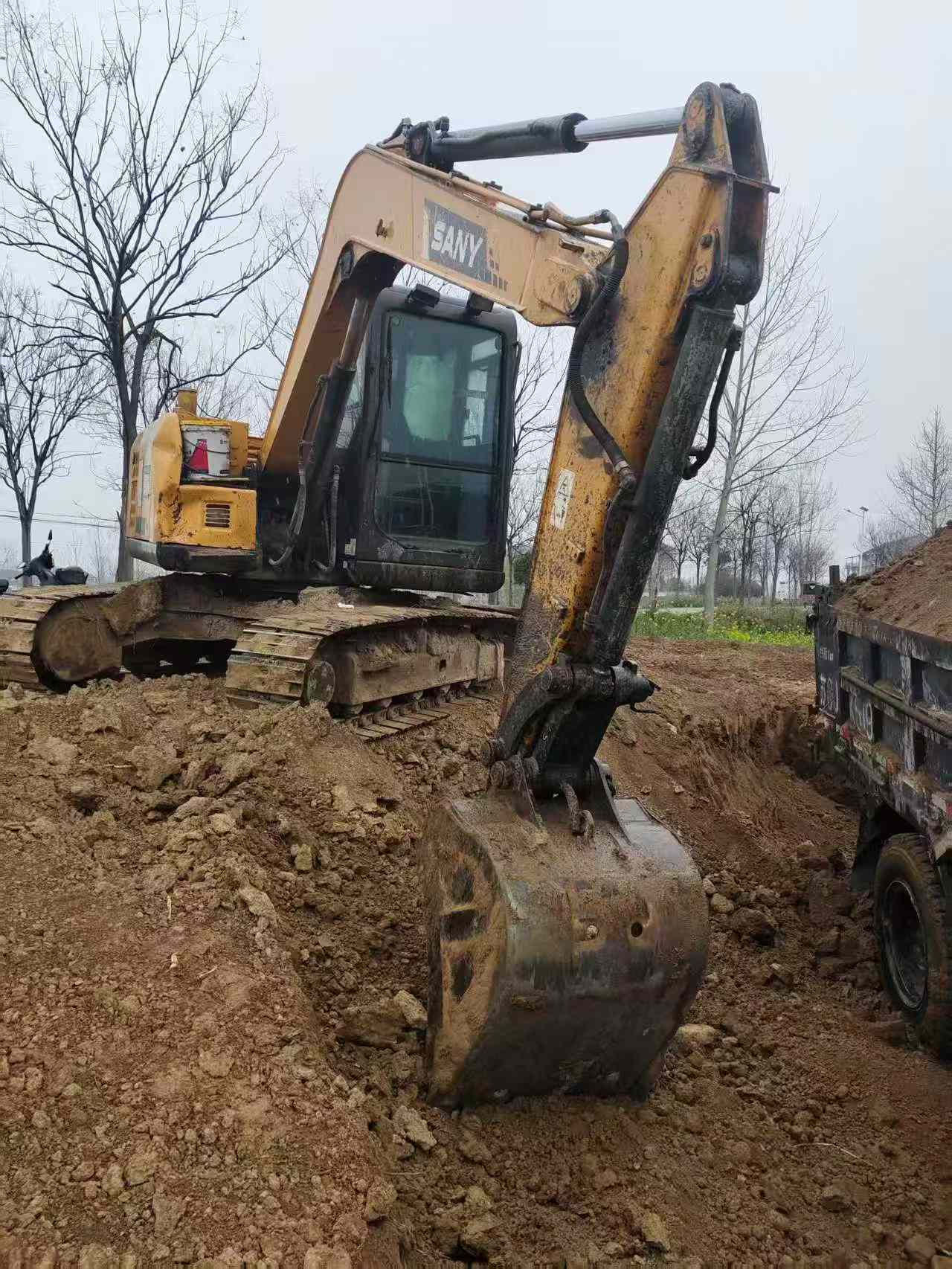 Buy Sany SY75 Used Excavator / 7