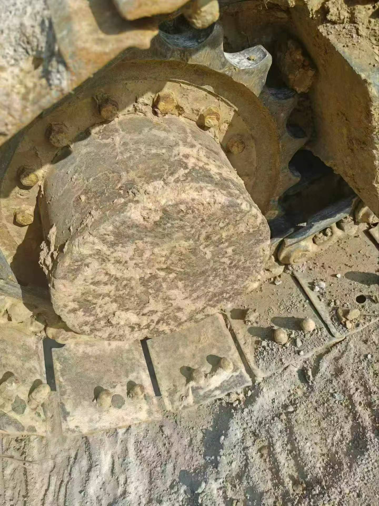 Buy Kobelco SK140 Used Excavator / 6