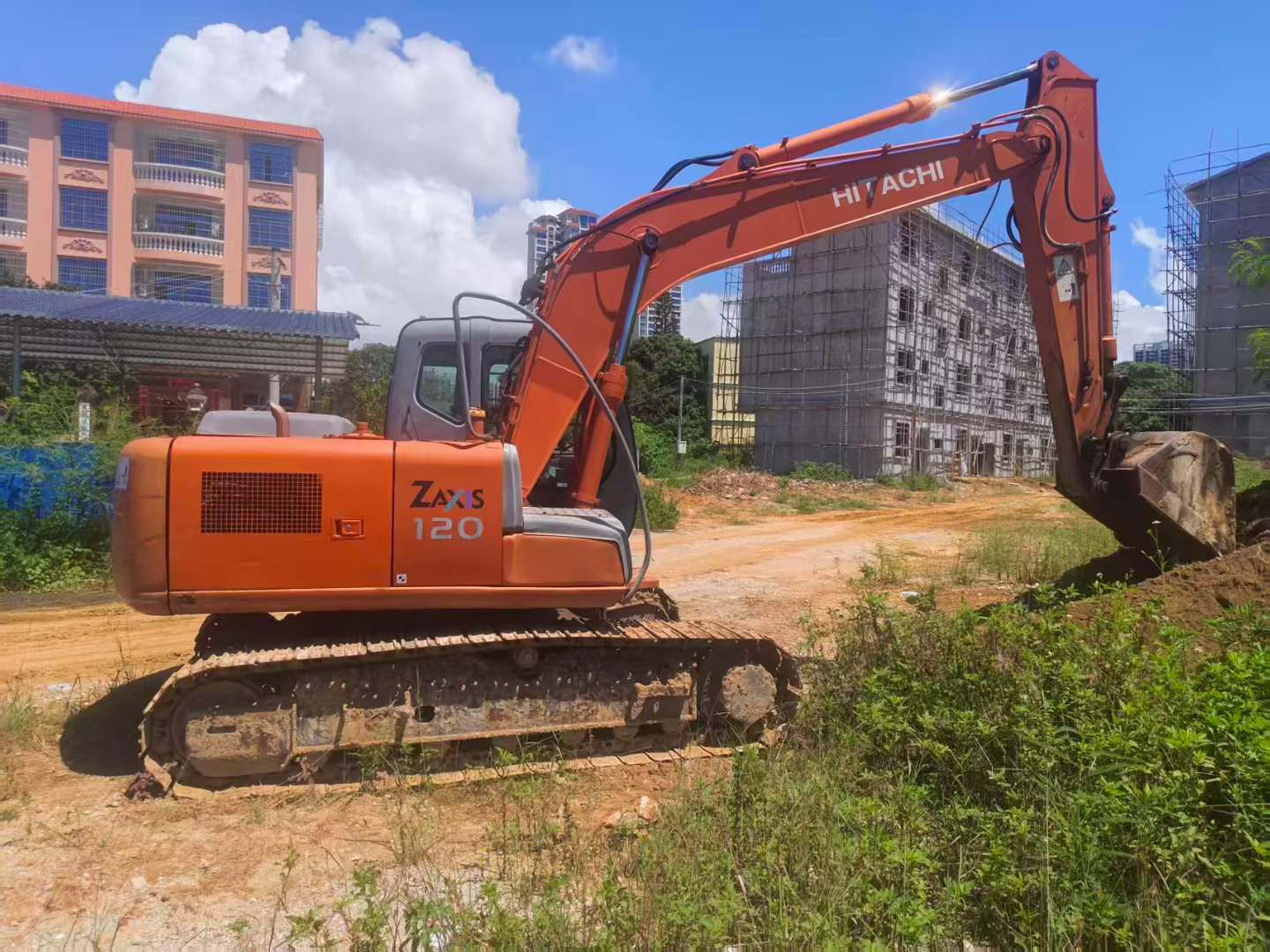 Buy Hitachi EX120 Used Excavator / 2