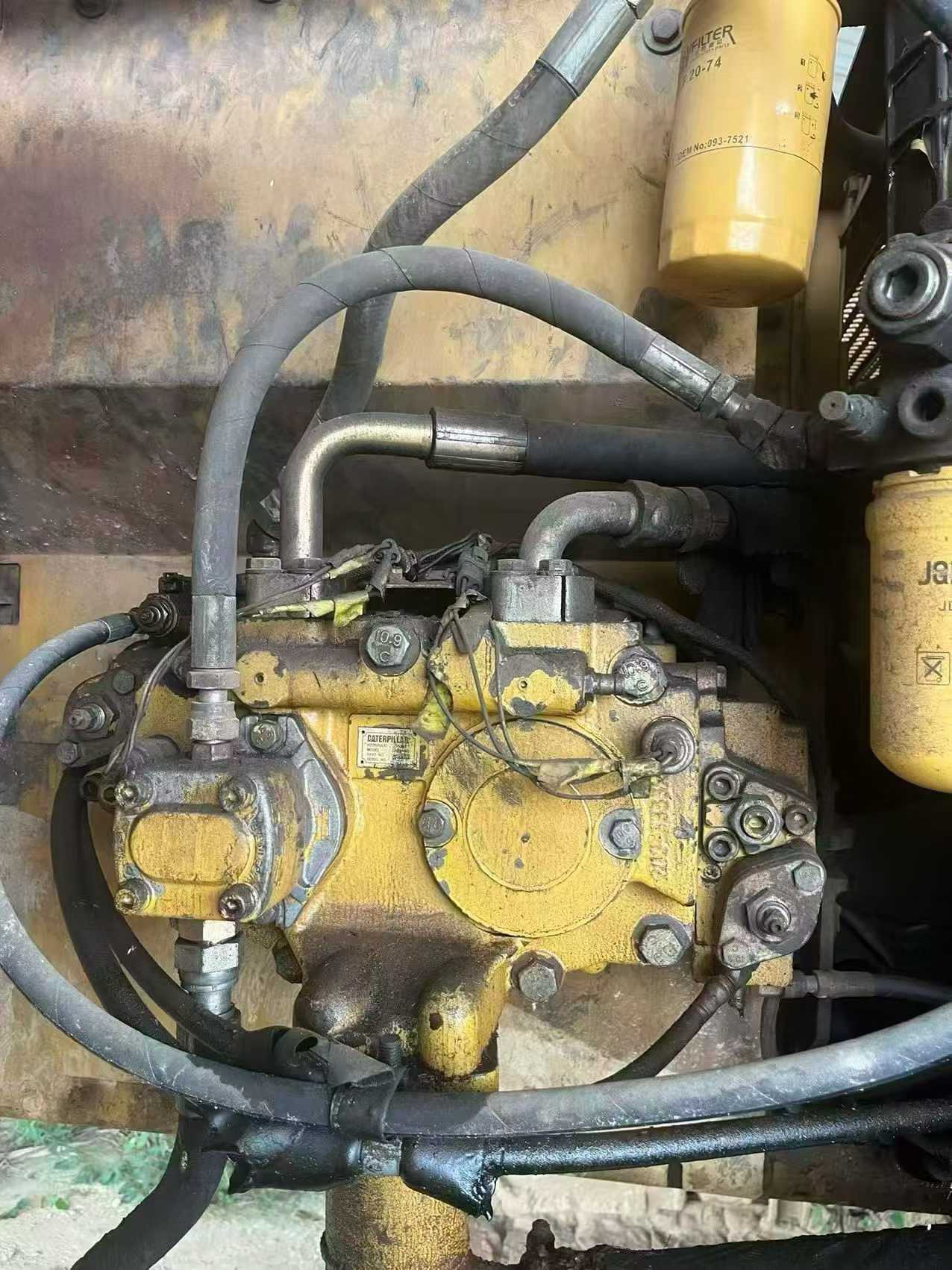 Buy Caterpillar 320A Used Excavator / 5