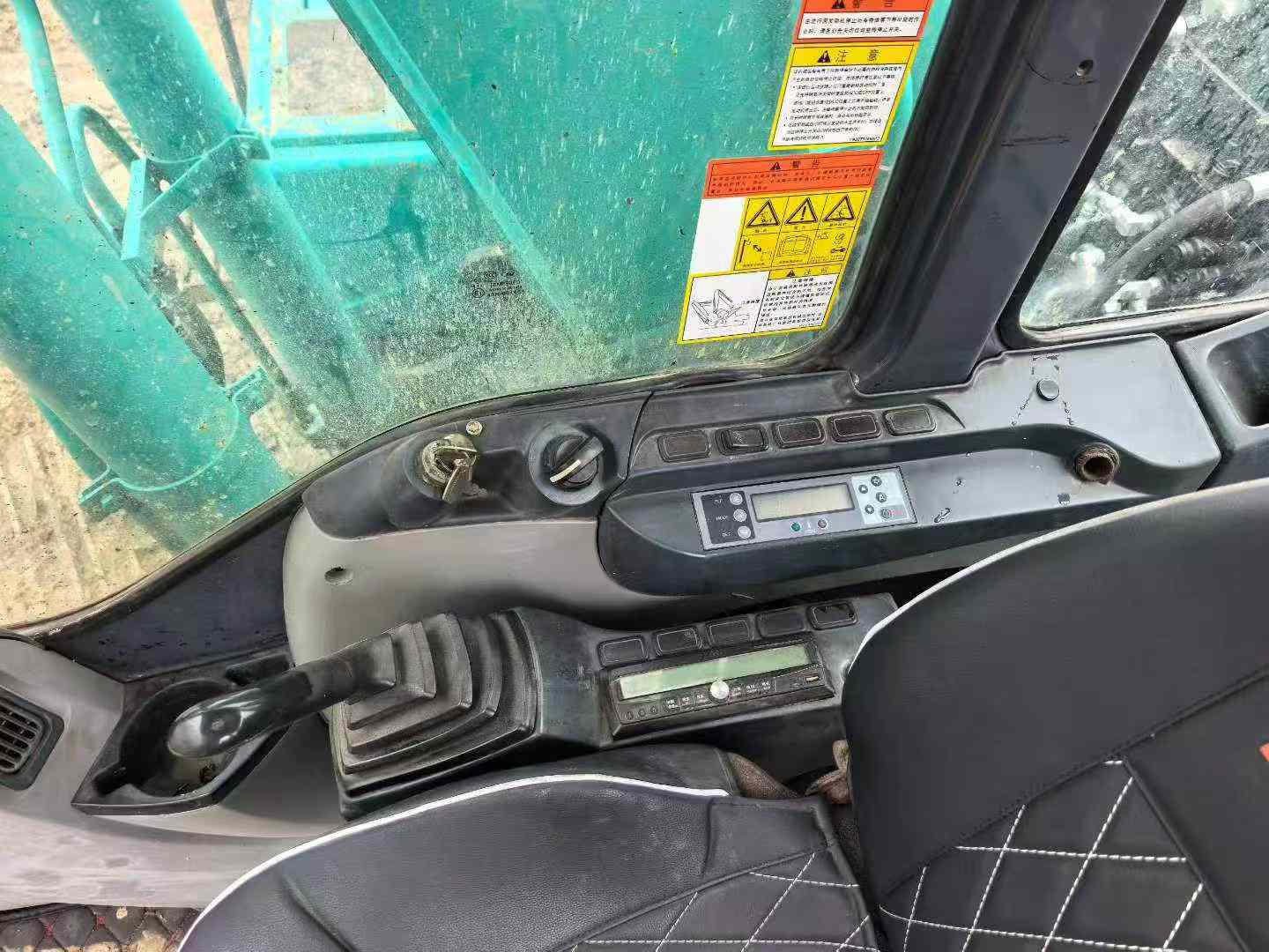 Buy Kobelco SK130 Used Excavator / 4