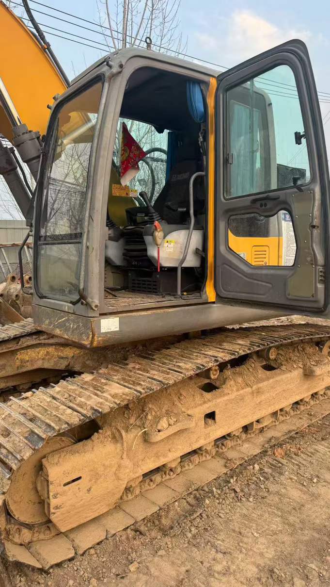 Buy XCMG XE215CA Used Excavator / 9