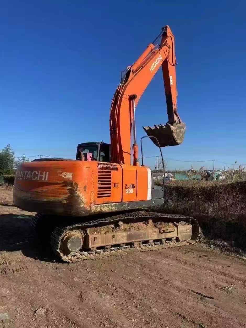 Buy Hitachi EX200-3 Used Excavator / 3