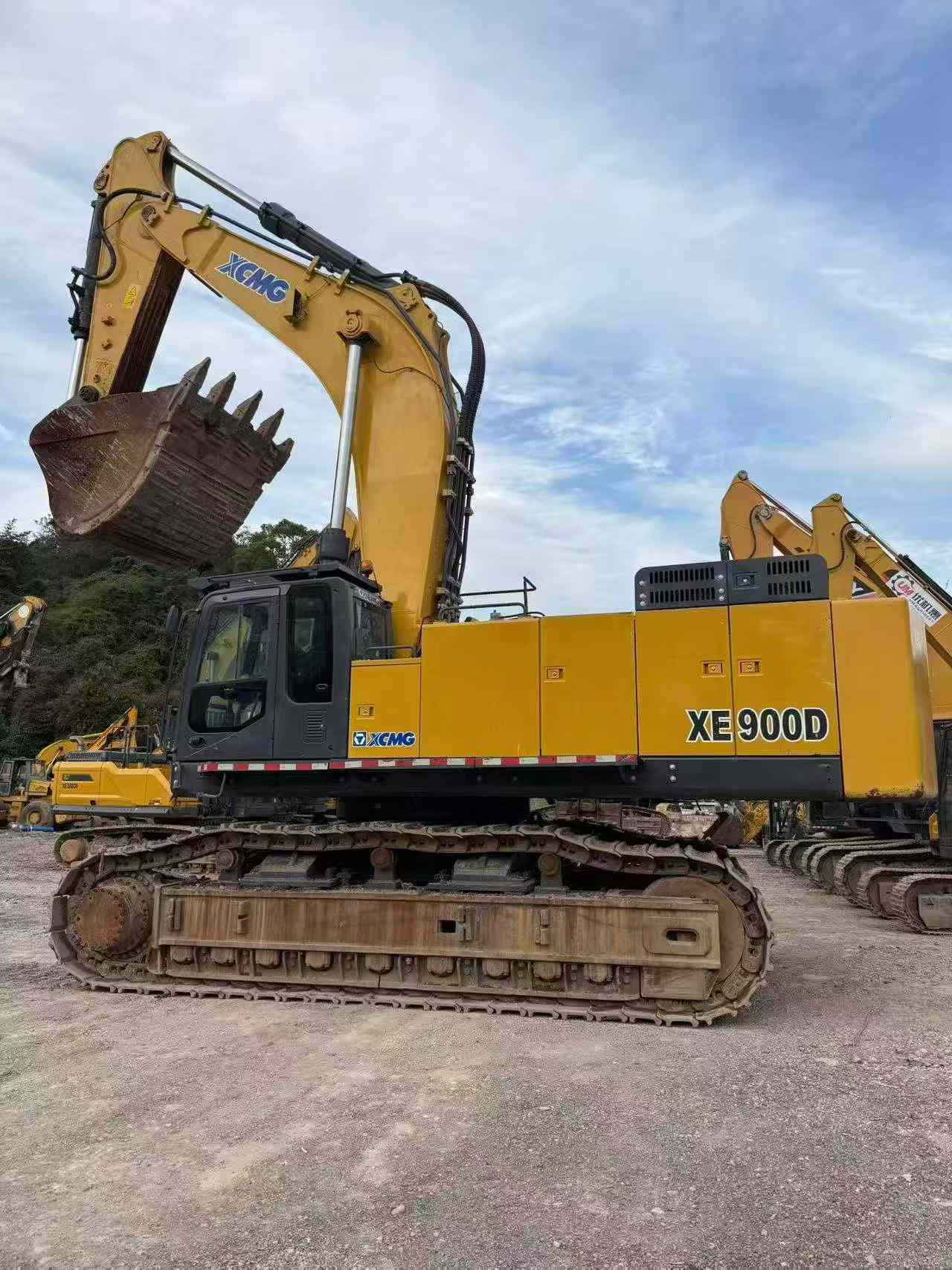 Buy XCMG XE900D Used Excavator / 2