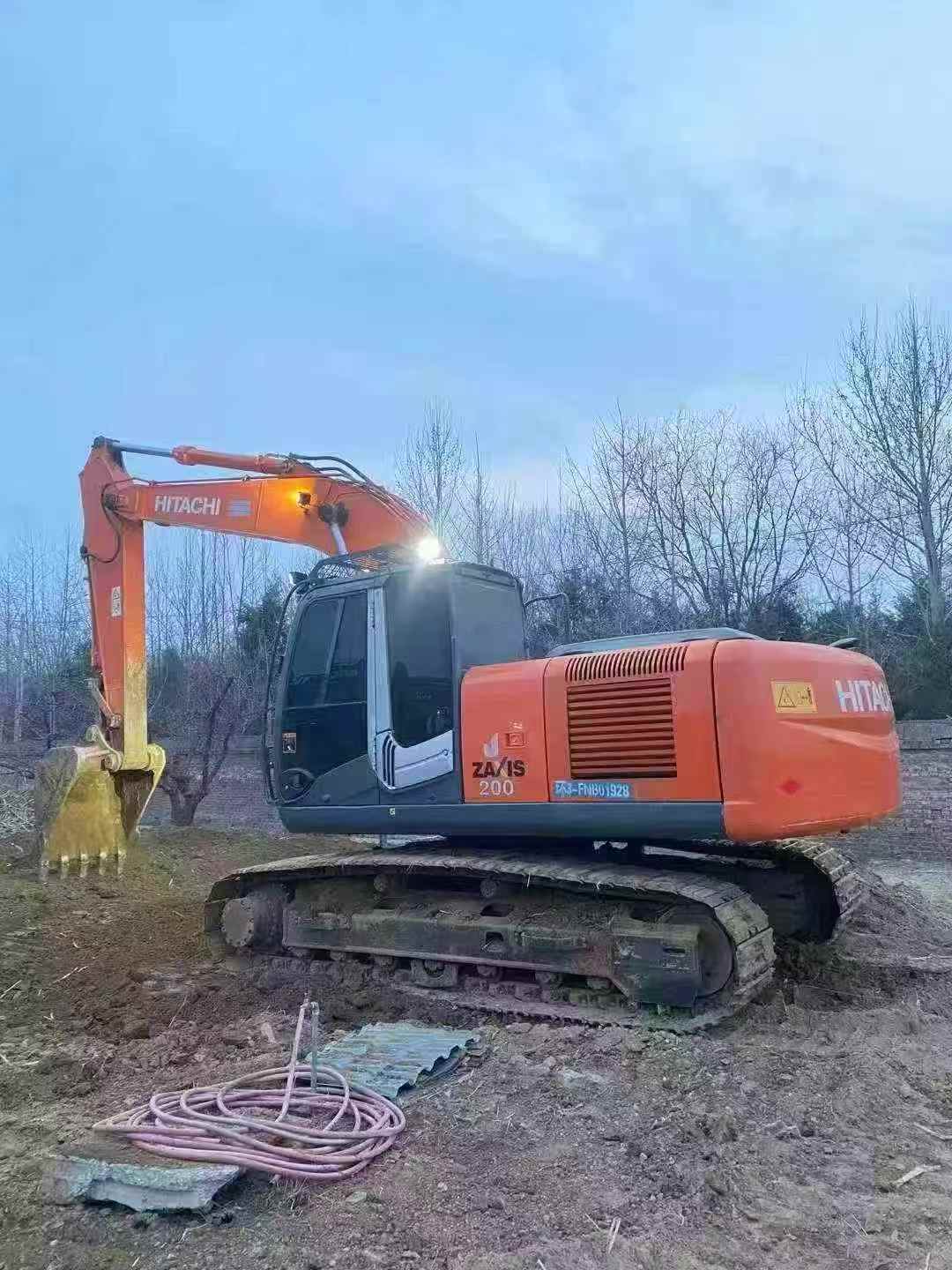 Buy Hitachi EX200 Used Excavator / 8