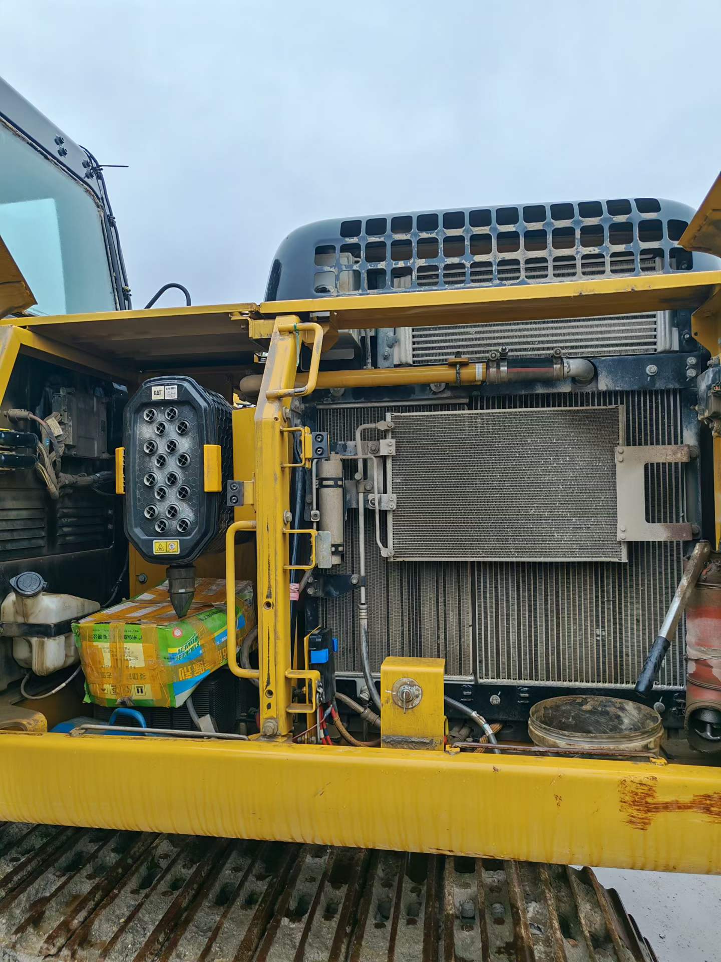 Buy Caterpillar 320A Used Excavator / 2