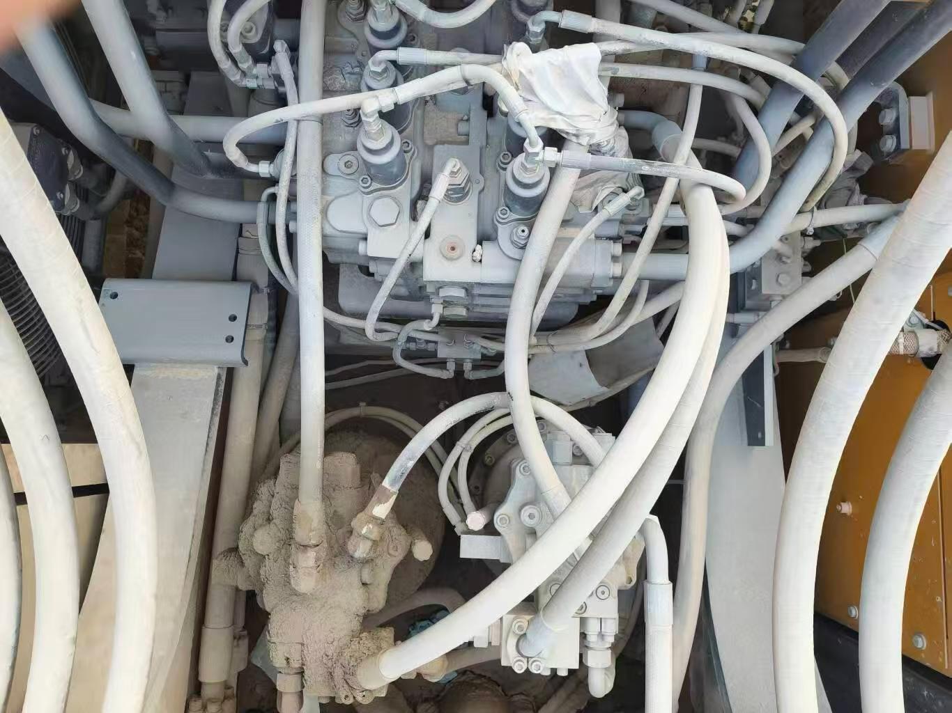 Buy XCMG XE700C Used Excavator / 2