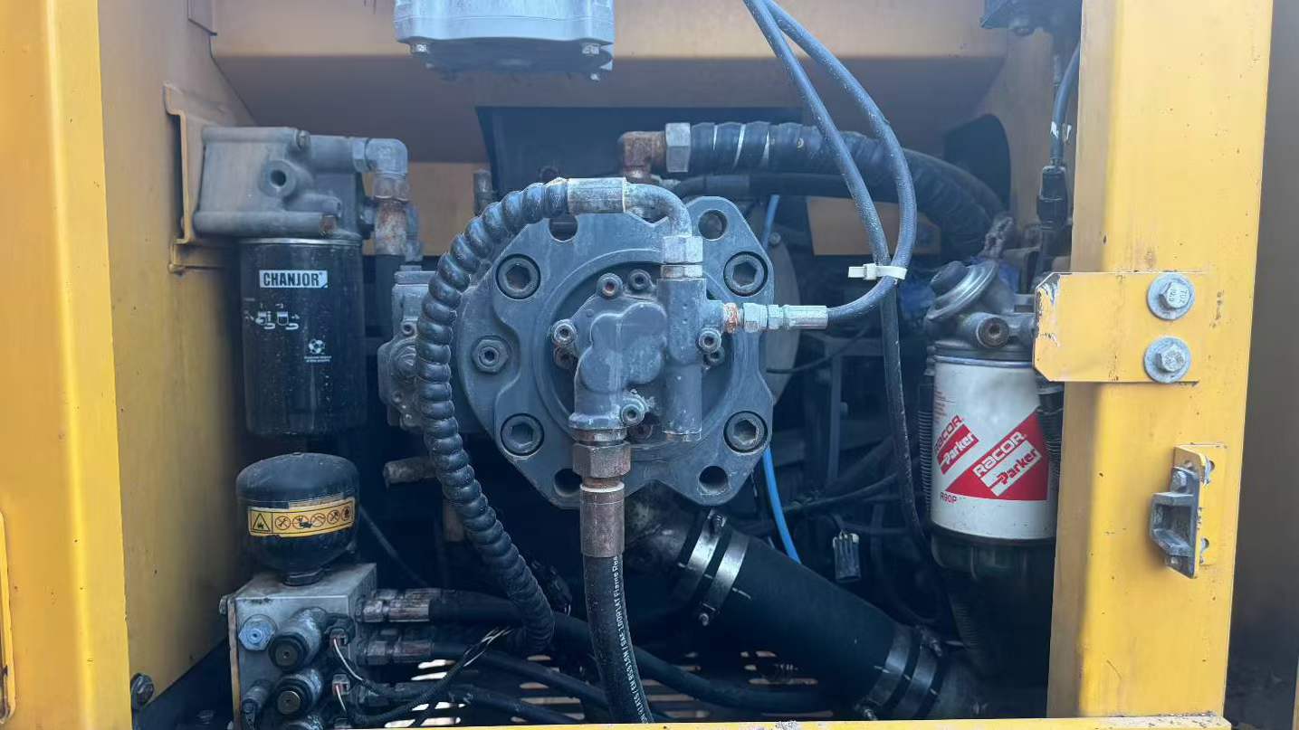 Buy XCMG XE215CA Used Excavator / 8