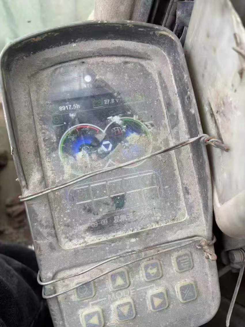 Buy XCMG XE700C Used Excavator / 6