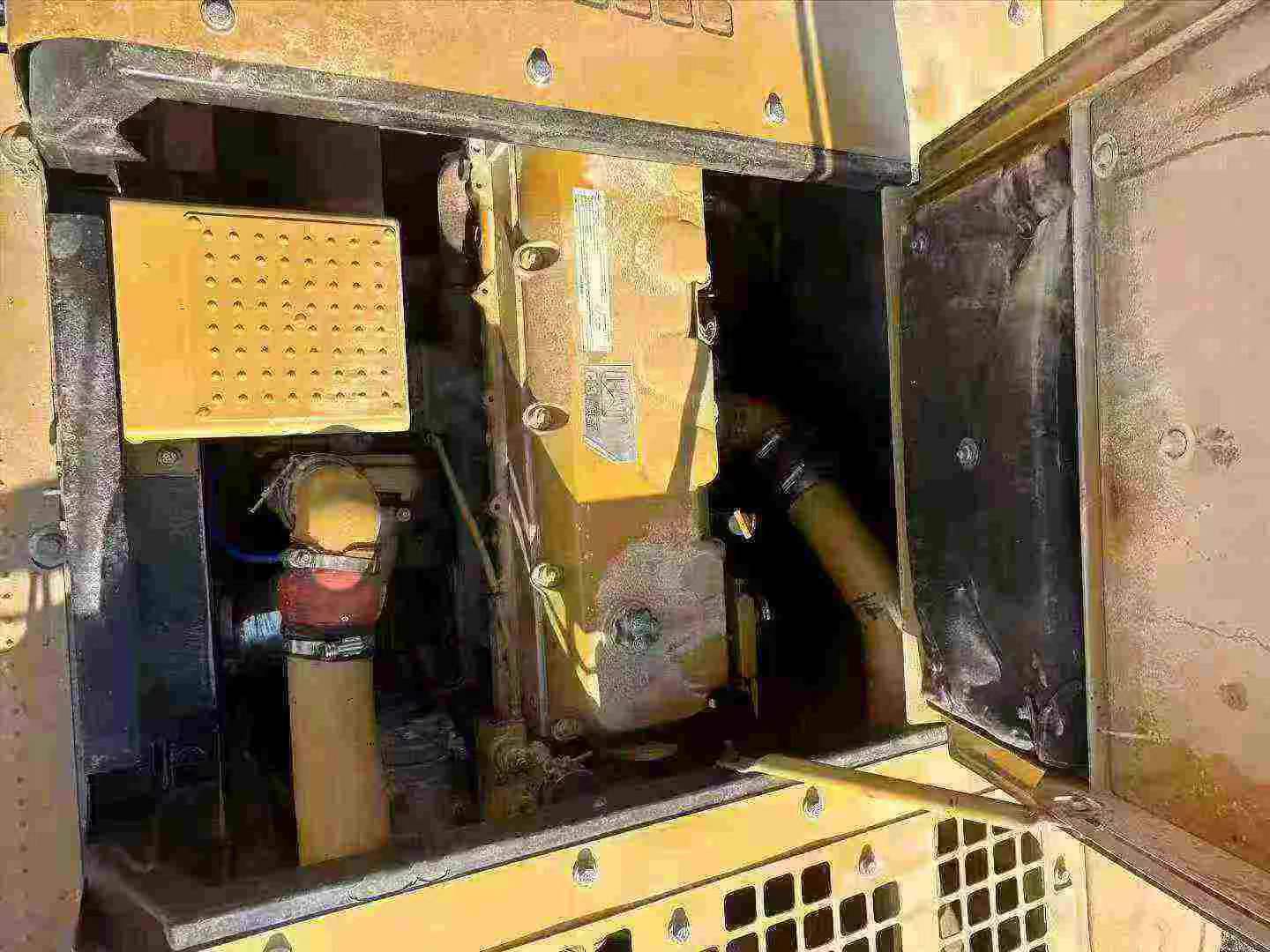 Buy Caterpillar 349E Used Excavator / 4