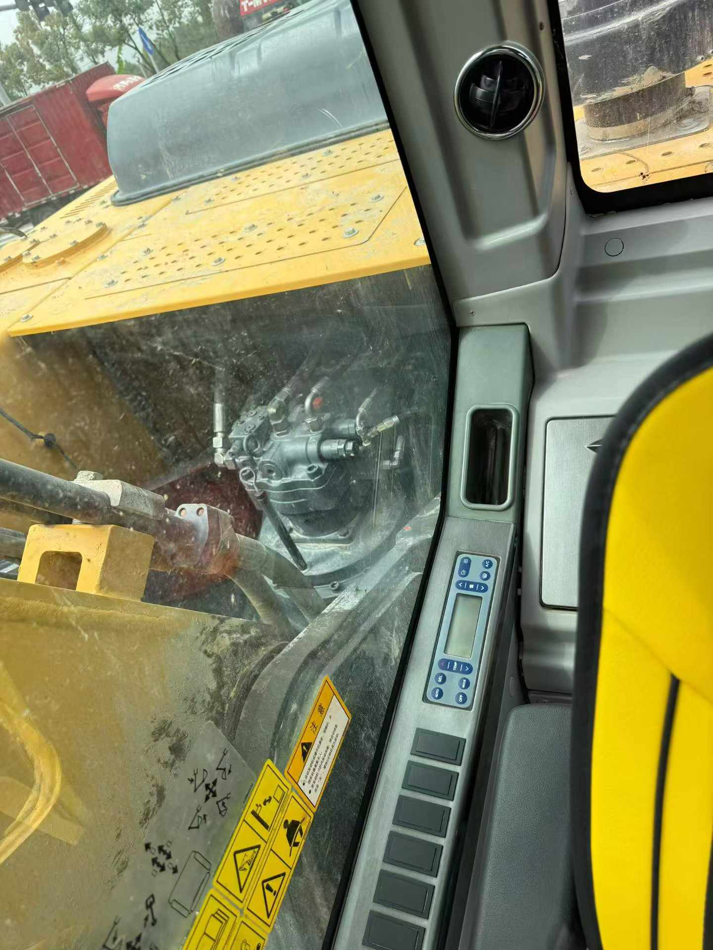 Buy XCMG XE305D Used Excavator / 8