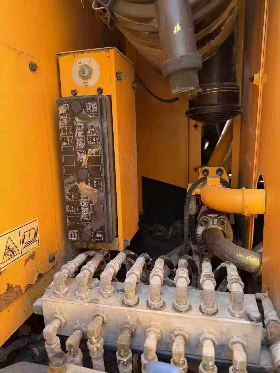 Buy Hyundai R225-7 Used Excavator / 9