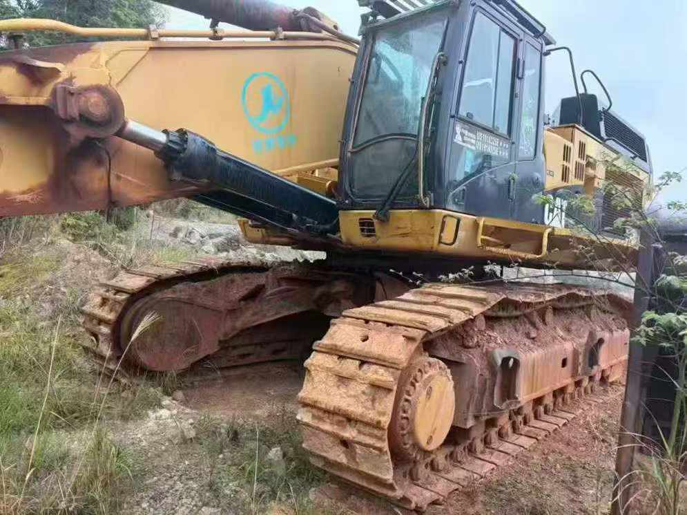 Buy Caterpillar 374D Used Excavator / 2
