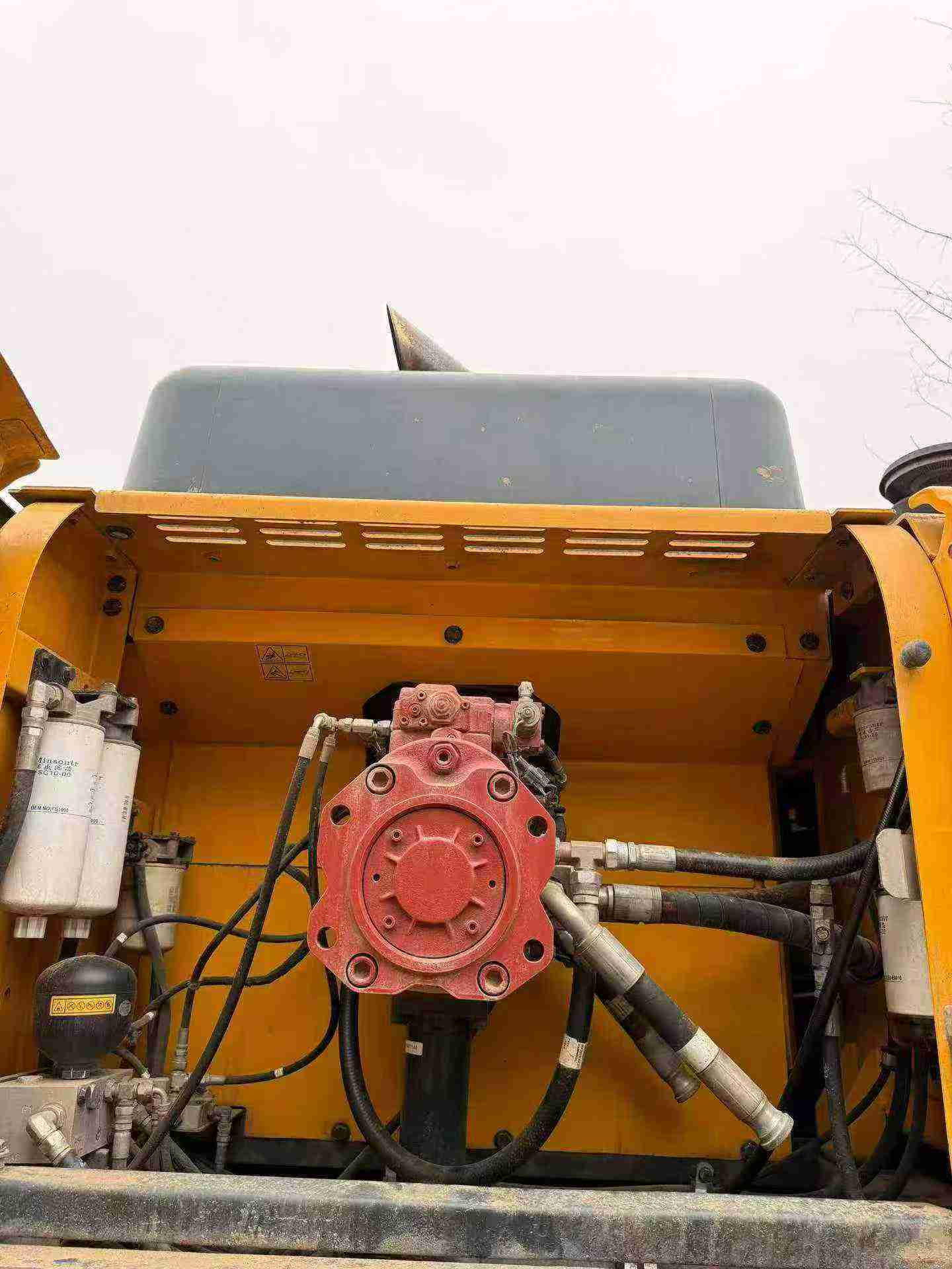 Buy Hyundai R495LVS Used Excavator / 8