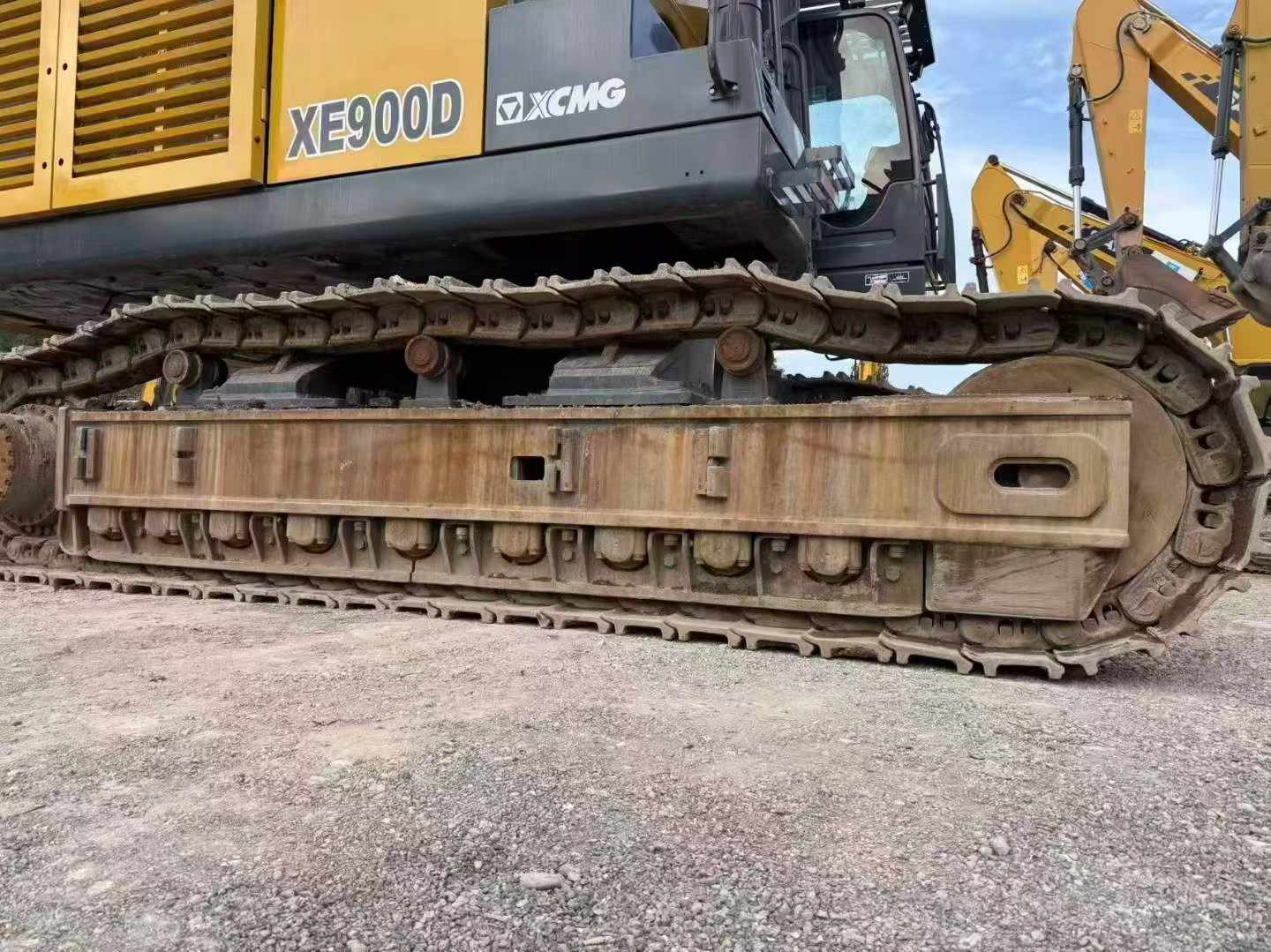 Buy XCMG XE900D Used Excavator / 3