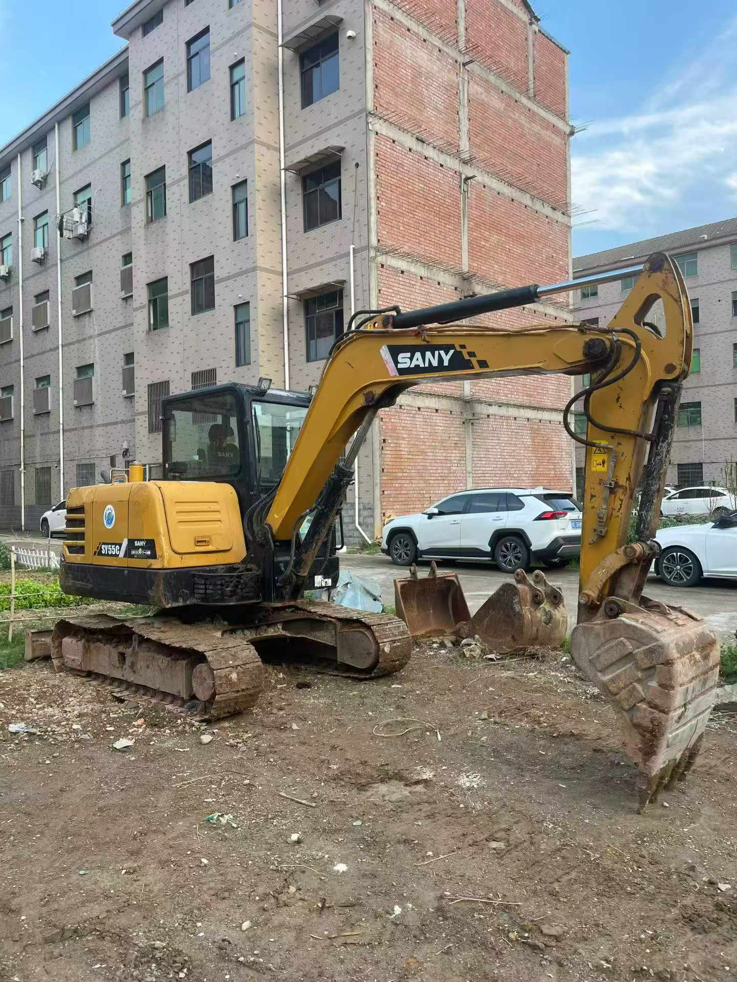 Buy Sany SY55C Used Excavator / 3
