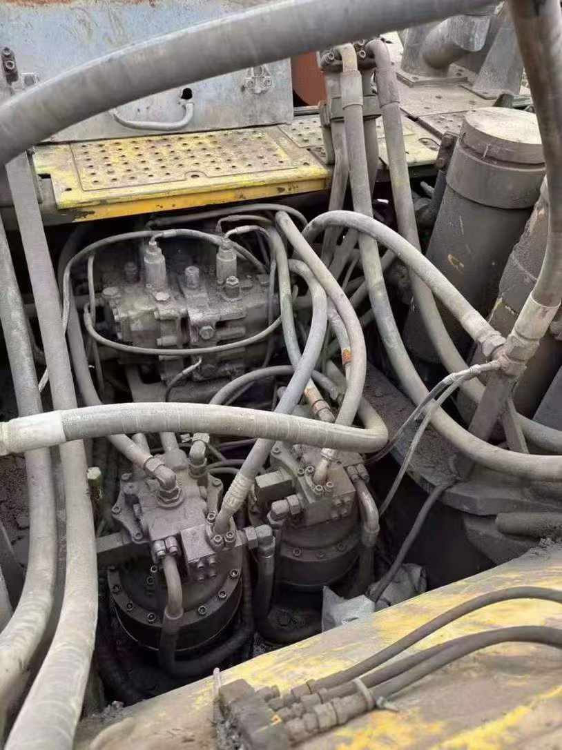 Buy XCMG XE700C Used Excavator / 7