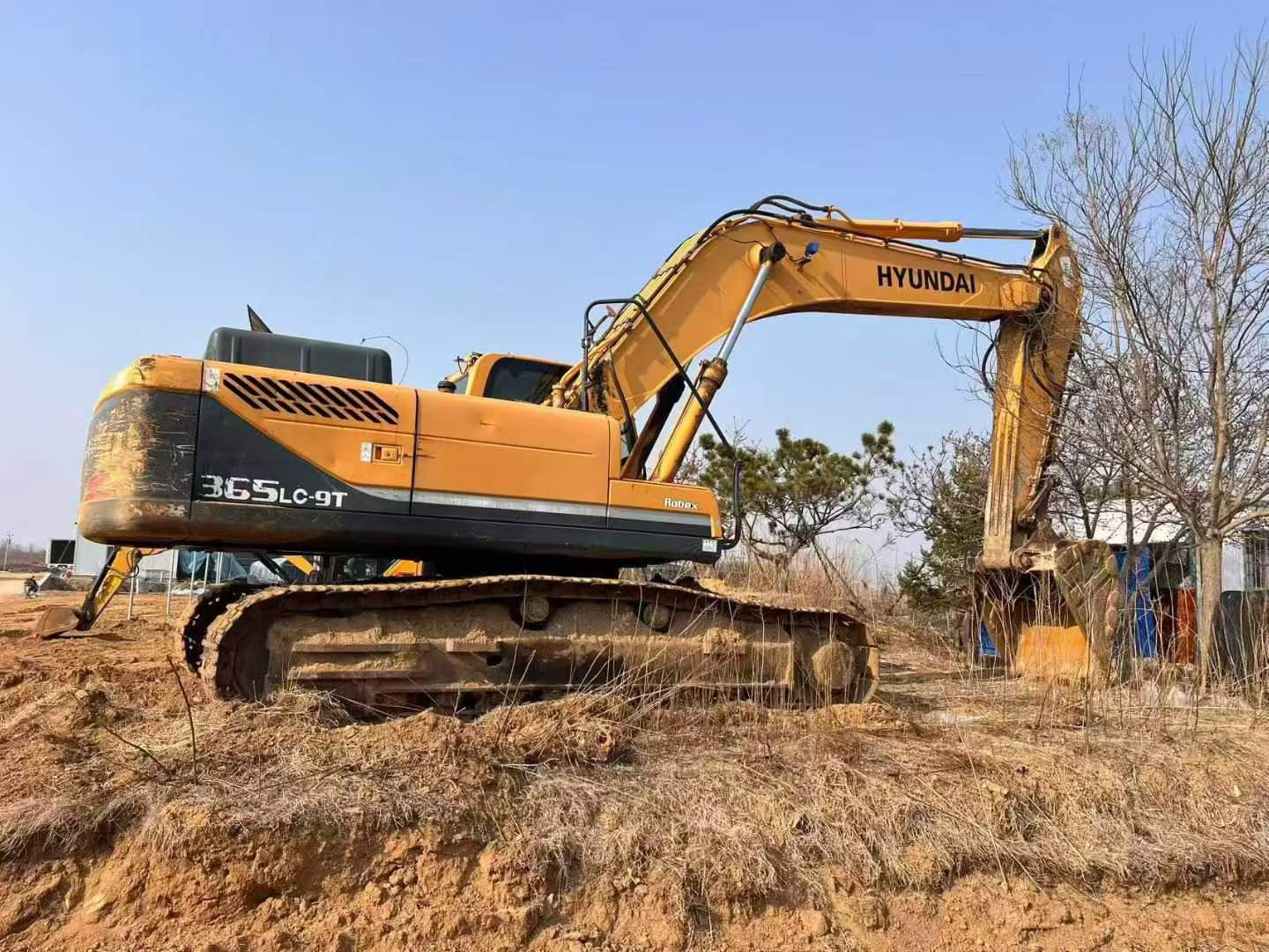 Buy Hyundai R305LC-7 Used Excavator / 2