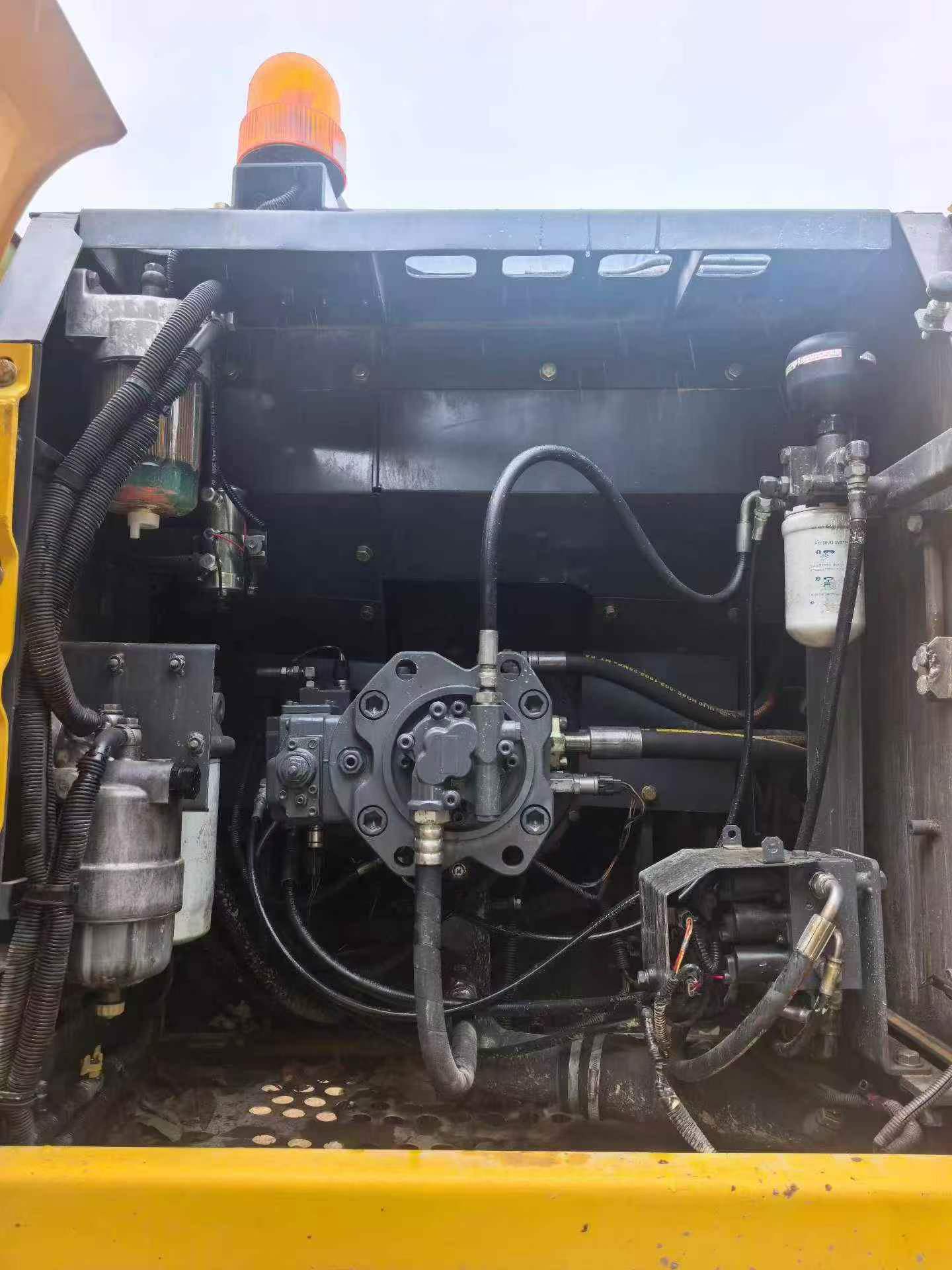 Buy Sumitomo SH200-5 Used Excavator / 2