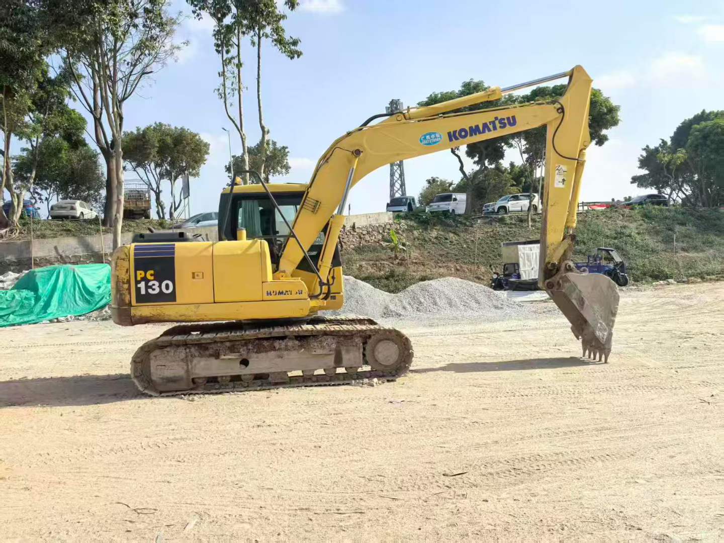 Buy Komatsu PC130-7 Used Excavator / 2