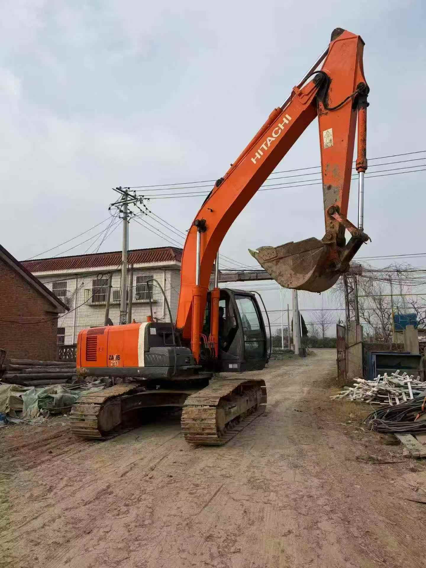 Buy Hitachi EX200-3 Used Excavator / 2
