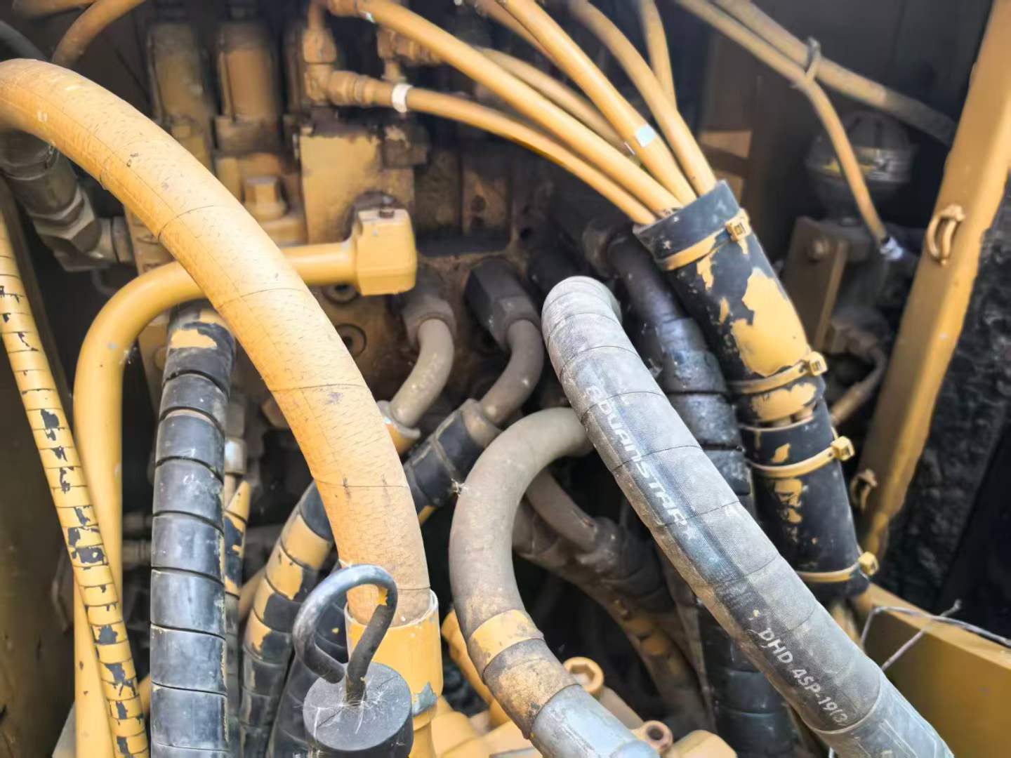 Buy Caterpillar M318 Used Excavator / 2