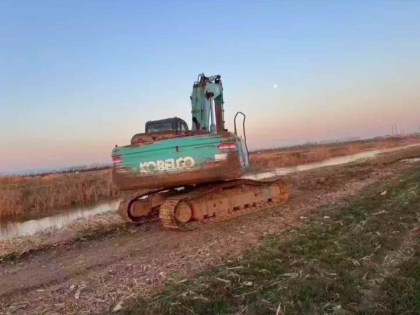 Buy Kobelco SK250 Used Excavator / 4