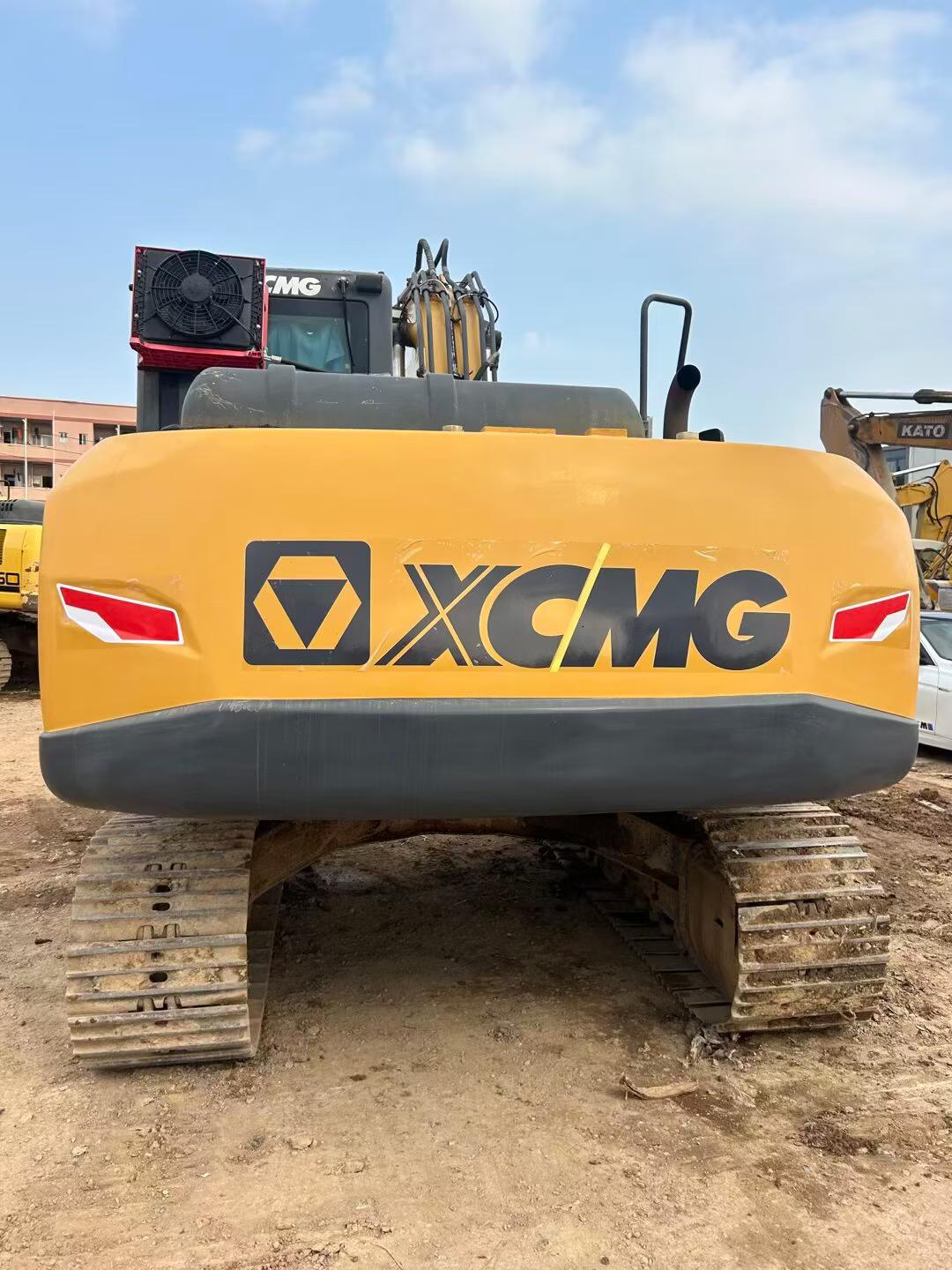 Buy XCMG XE135B Used Excavator / 9