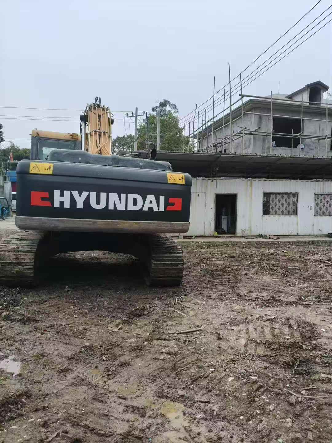 Buy Hyundai R275LVS Used Excavator / 2