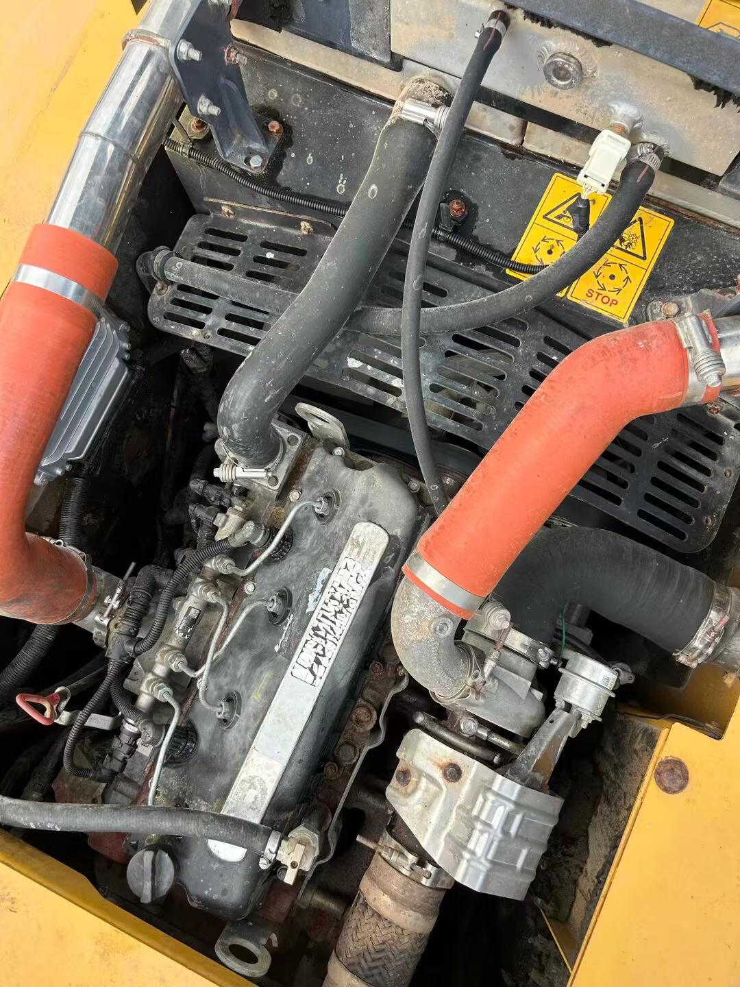 Buy XCMG XE135B Used Excavator / 8