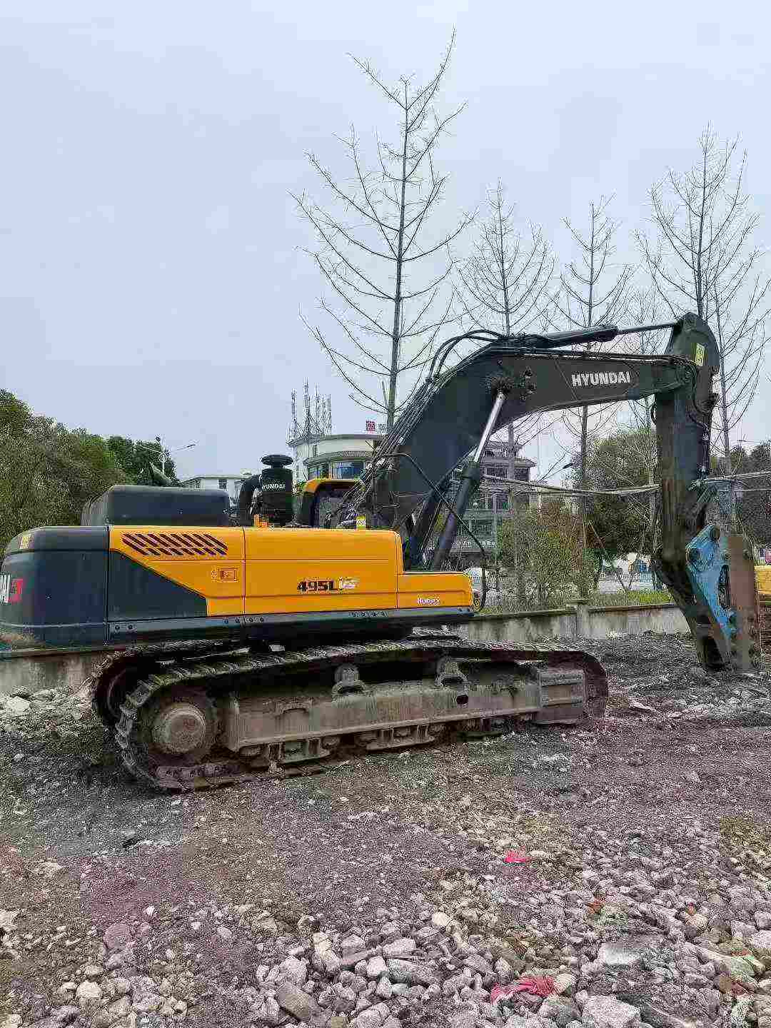Buy Hyundai R495LVS Used Excavator / 2
