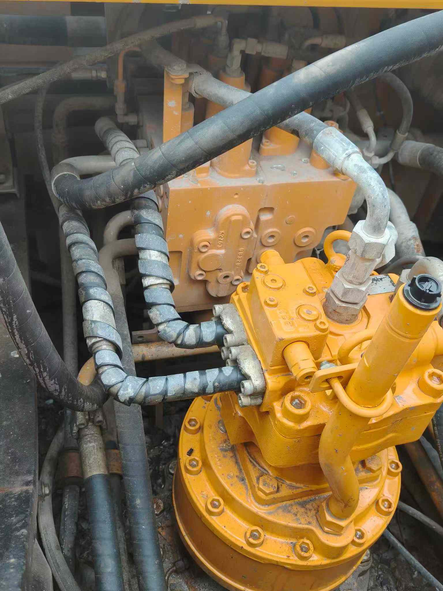 Buy Sany SY225C Used Excavator / 5