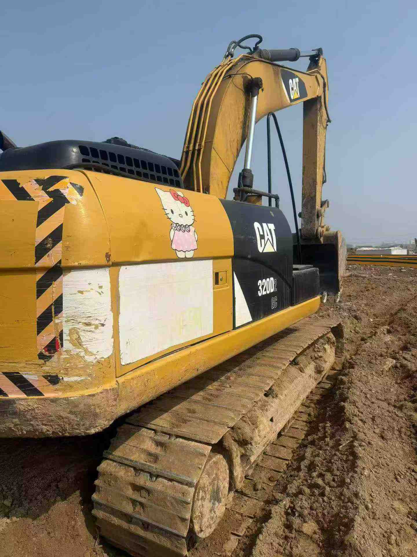Buy Caterpillar 320A Used Excavator / 3