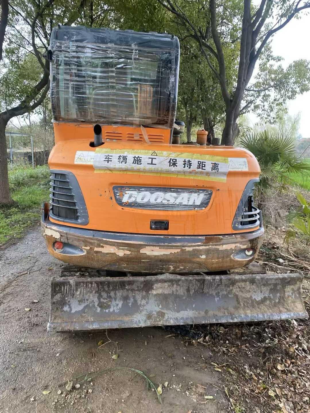 Buy Doosan DX60-9C Used Excavator / 2