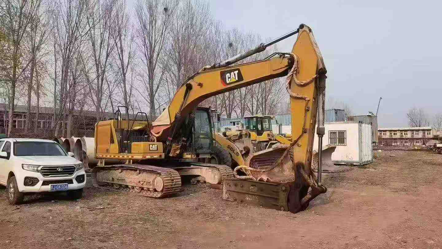 Buy Caterpillar 320A Used Excavator / 3